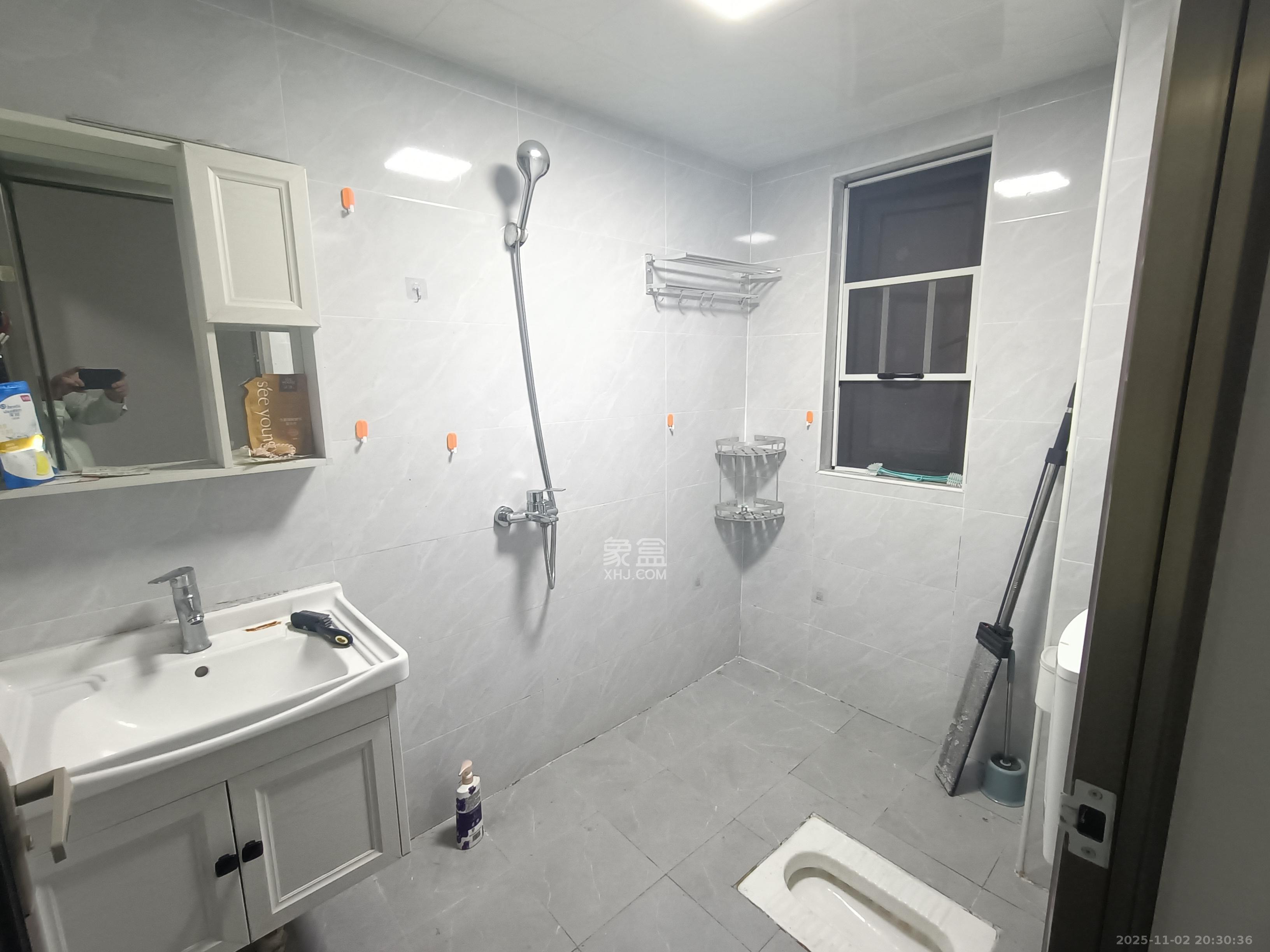 福晟钱隆国际（晟冉景苑）  4室2厅2卫    2800.0元/月室内图