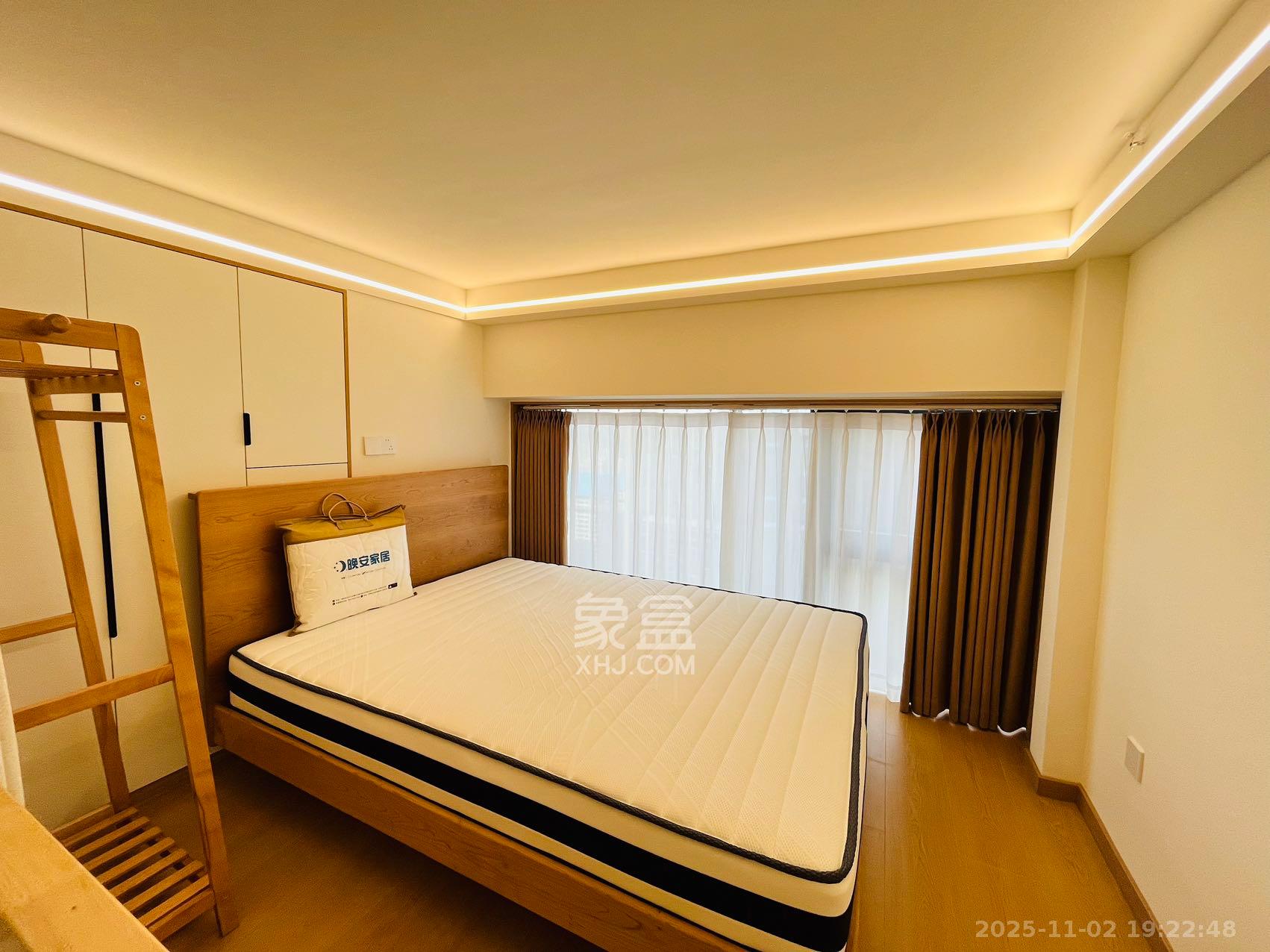 卓越中寰 2室1厅1卫 2650.0元/月 卓越中寰 2室1厅1卫 2650.0元/月室内图