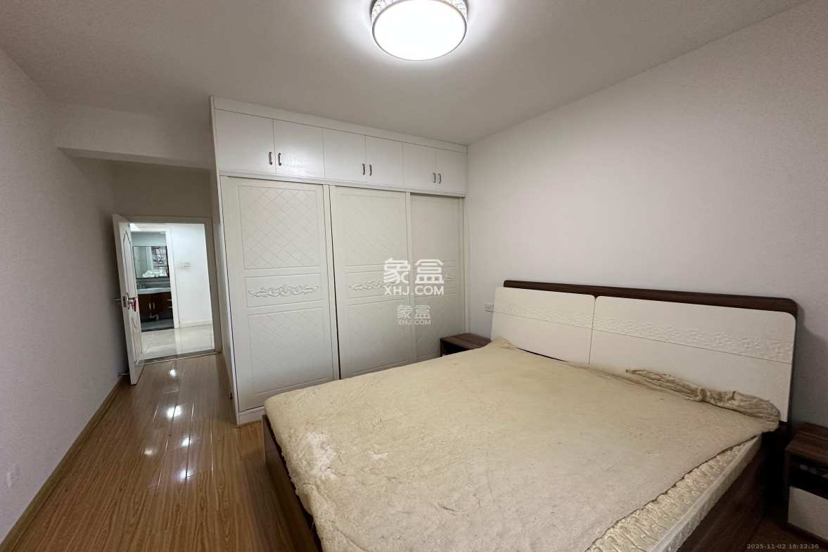 紫晶城 3室0厅0卫 1800.0元/月 紫晶城 3室0厅0卫 1800.0元/月室内图