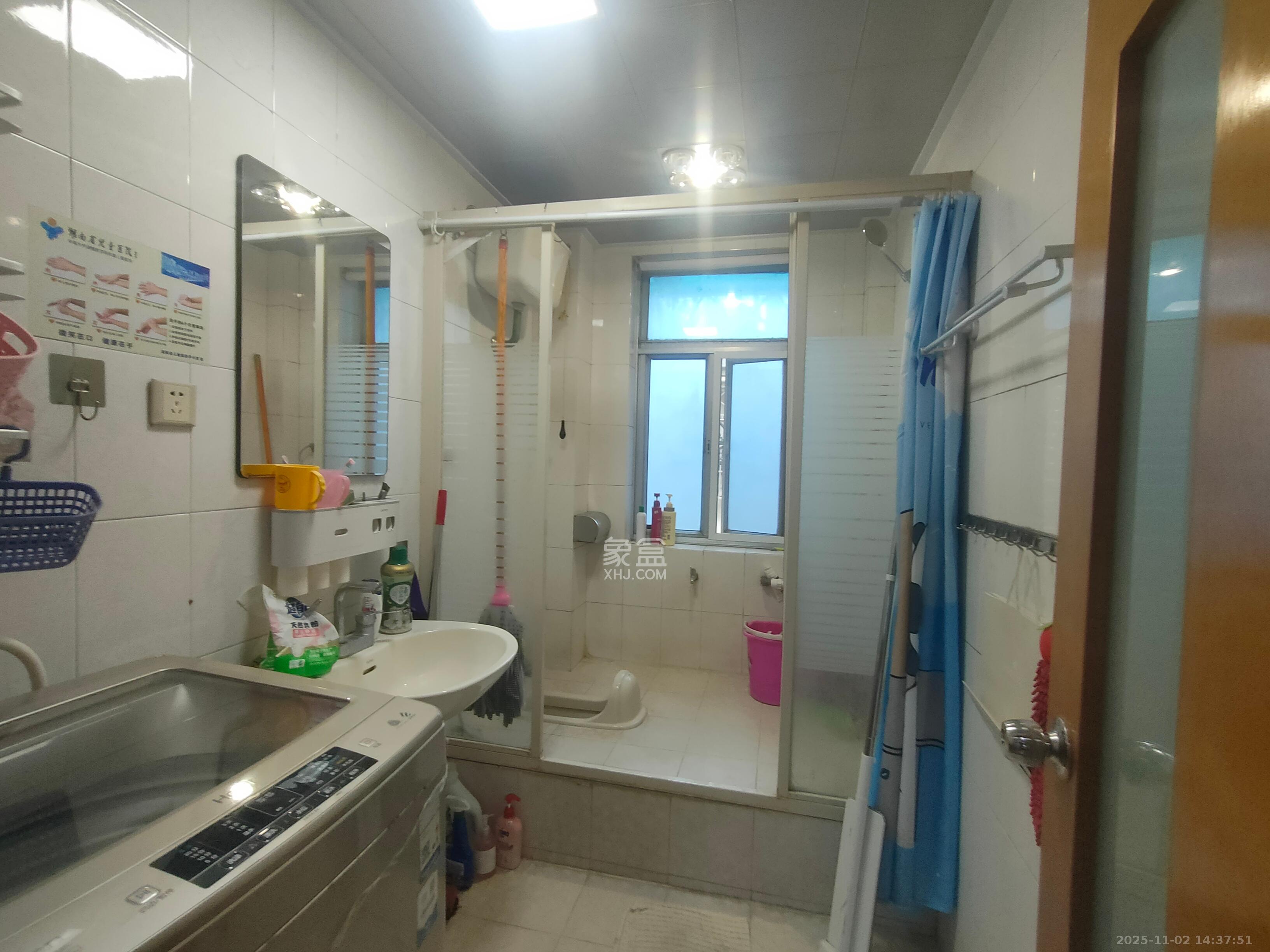 鸿园小区 3室2厅2卫 3000.0元/月 鸿园小区 3室2厅2卫 3000.0元/月室内图