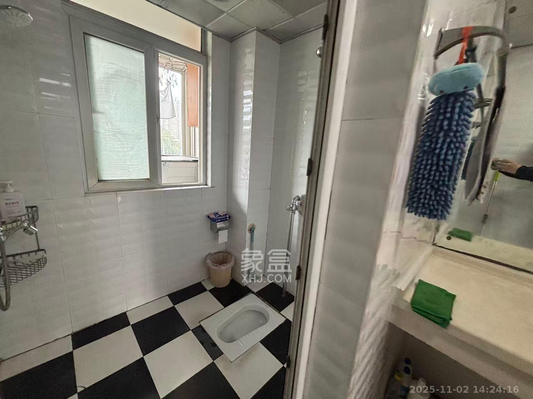 天翔新新家园 1室0厅0卫 2400.0元/月 天翔新新家园 1室0厅0卫 2400.0元/月室内图