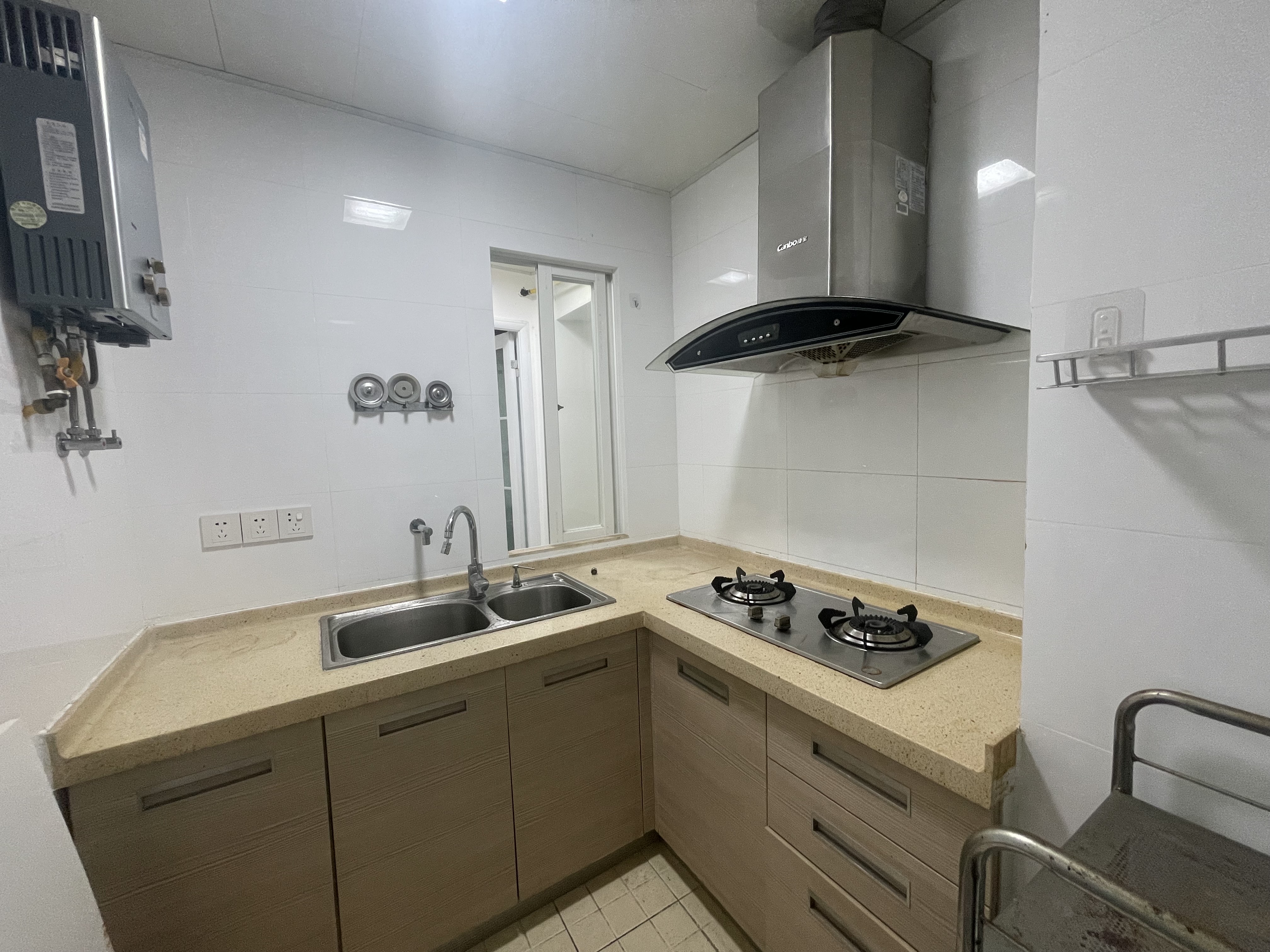 坡巷雅苑 3室2厅1卫 2700.0元/月 坡巷雅苑 3室2厅1卫 2700.0元/月室内图