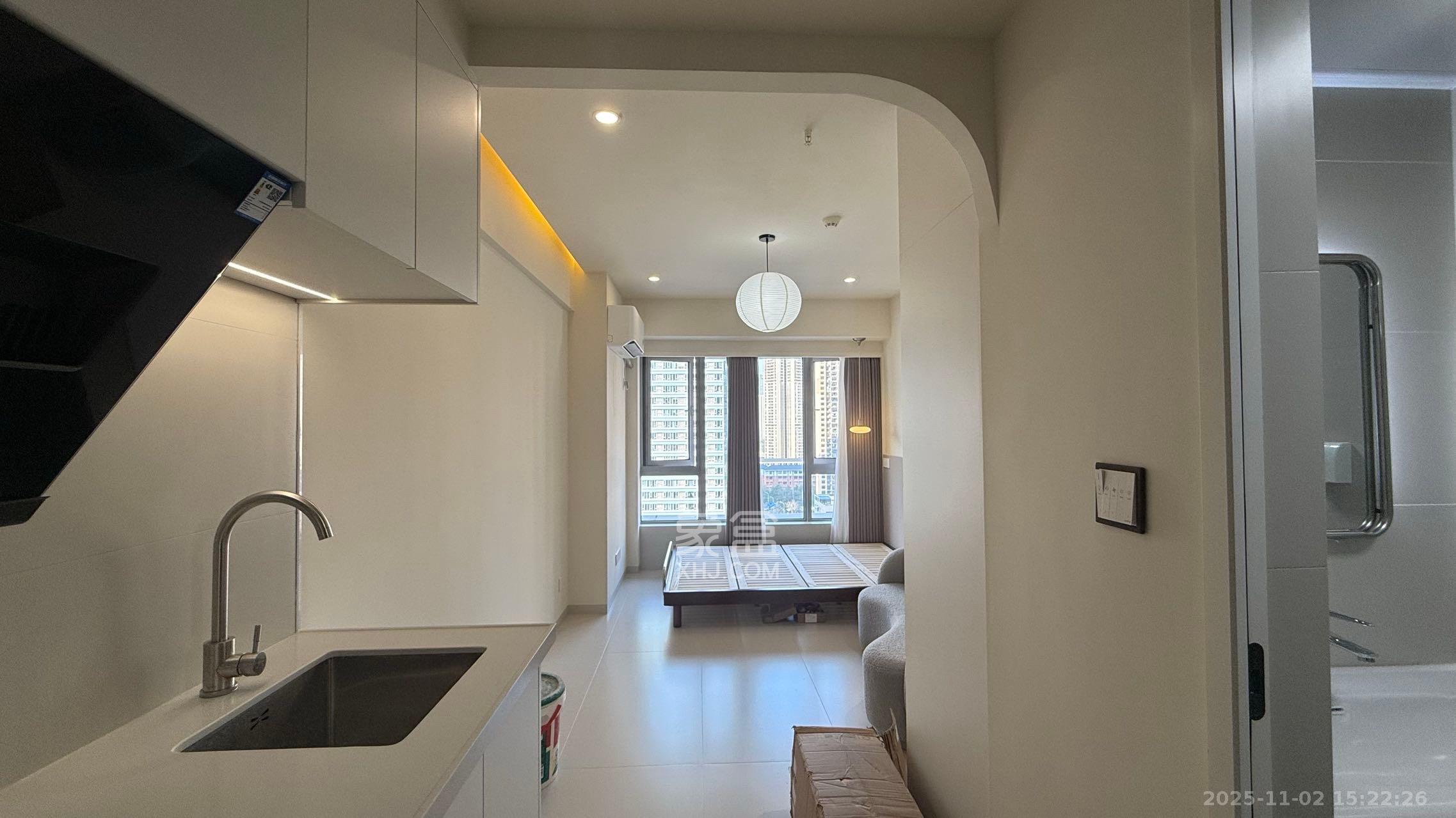 保利天禧EF区  1室1厅1卫    1800.0元/月室内图