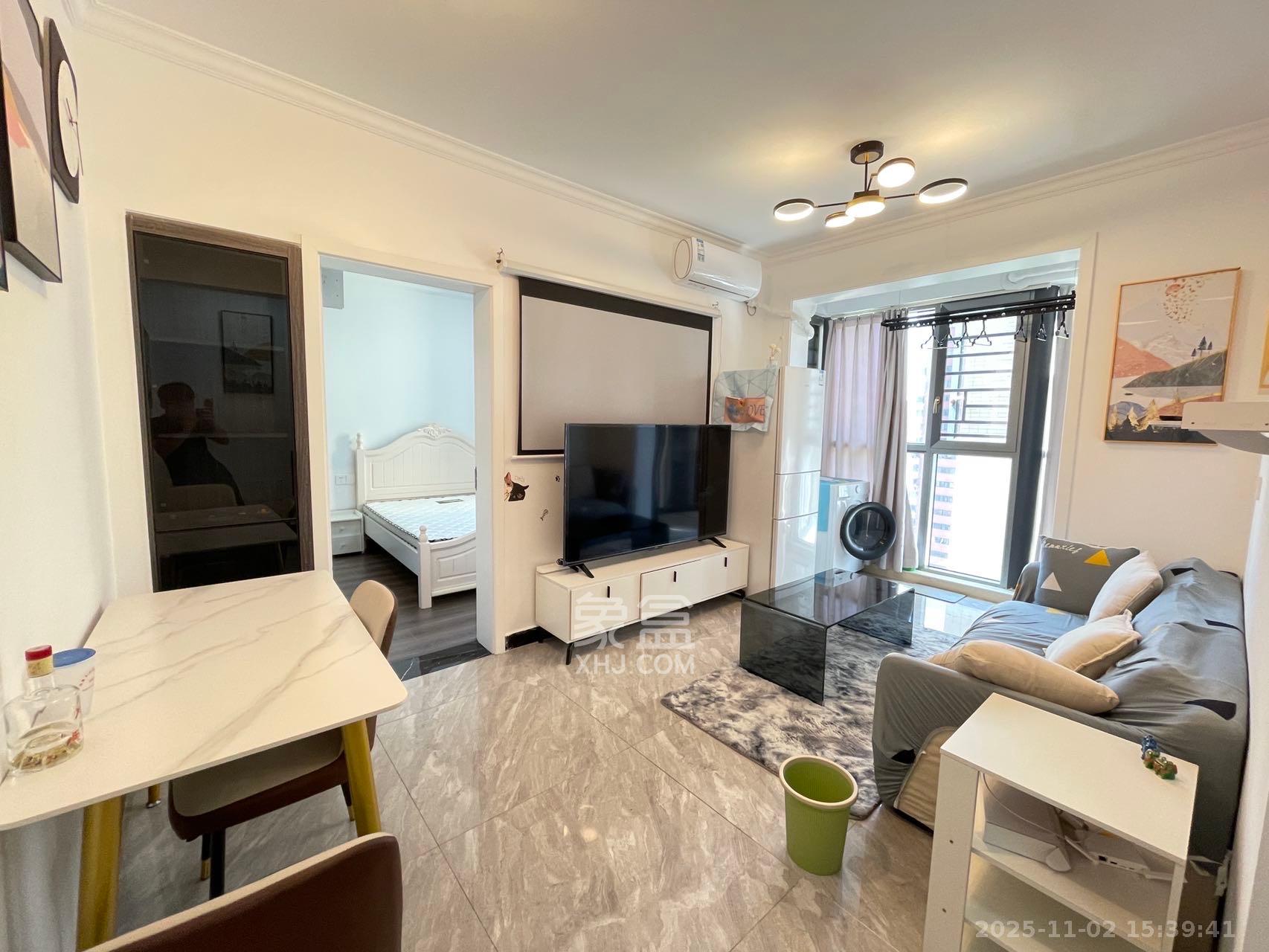 汇景豪庭  1室0厅0卫    2100.0元/月室内图