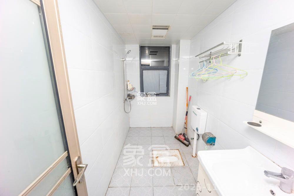 长盛岚庭  3室2厅1卫    1800.0元/月室内图