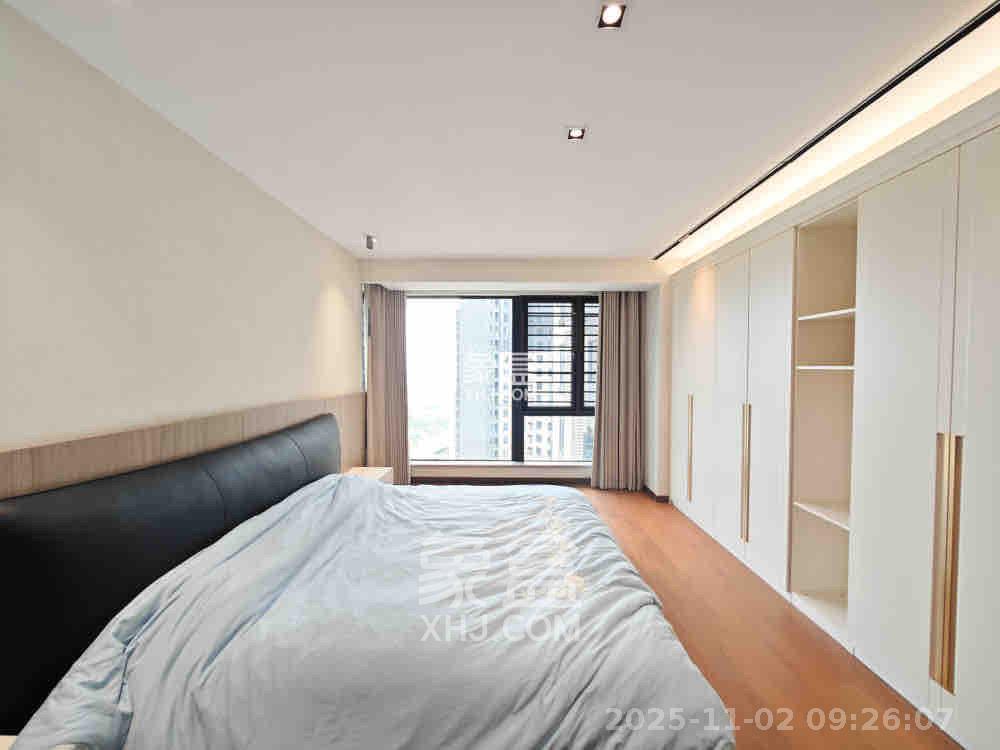 万科魅力之城  4室2厅2卫    12000.0元/月室内图