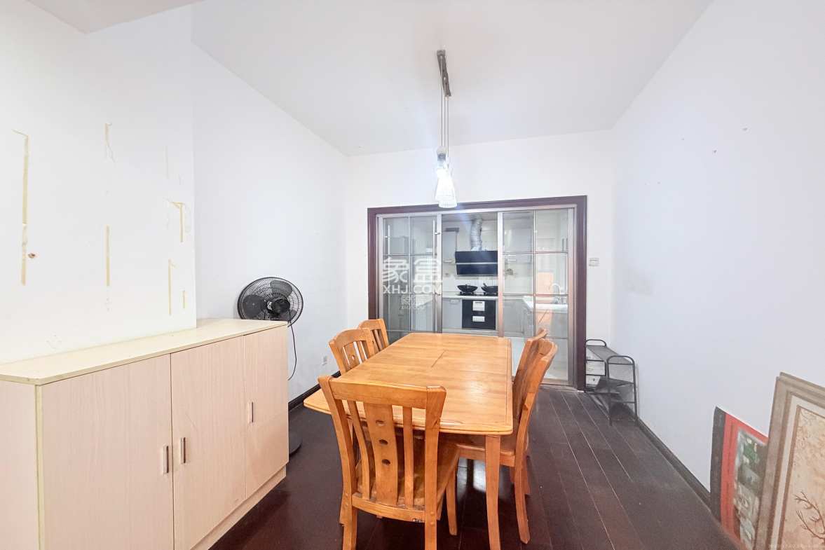 湘江北尚 3室2厅2卫 2200.0元/月 湘江北尚 3室2厅2卫 2200.0元/月室内图