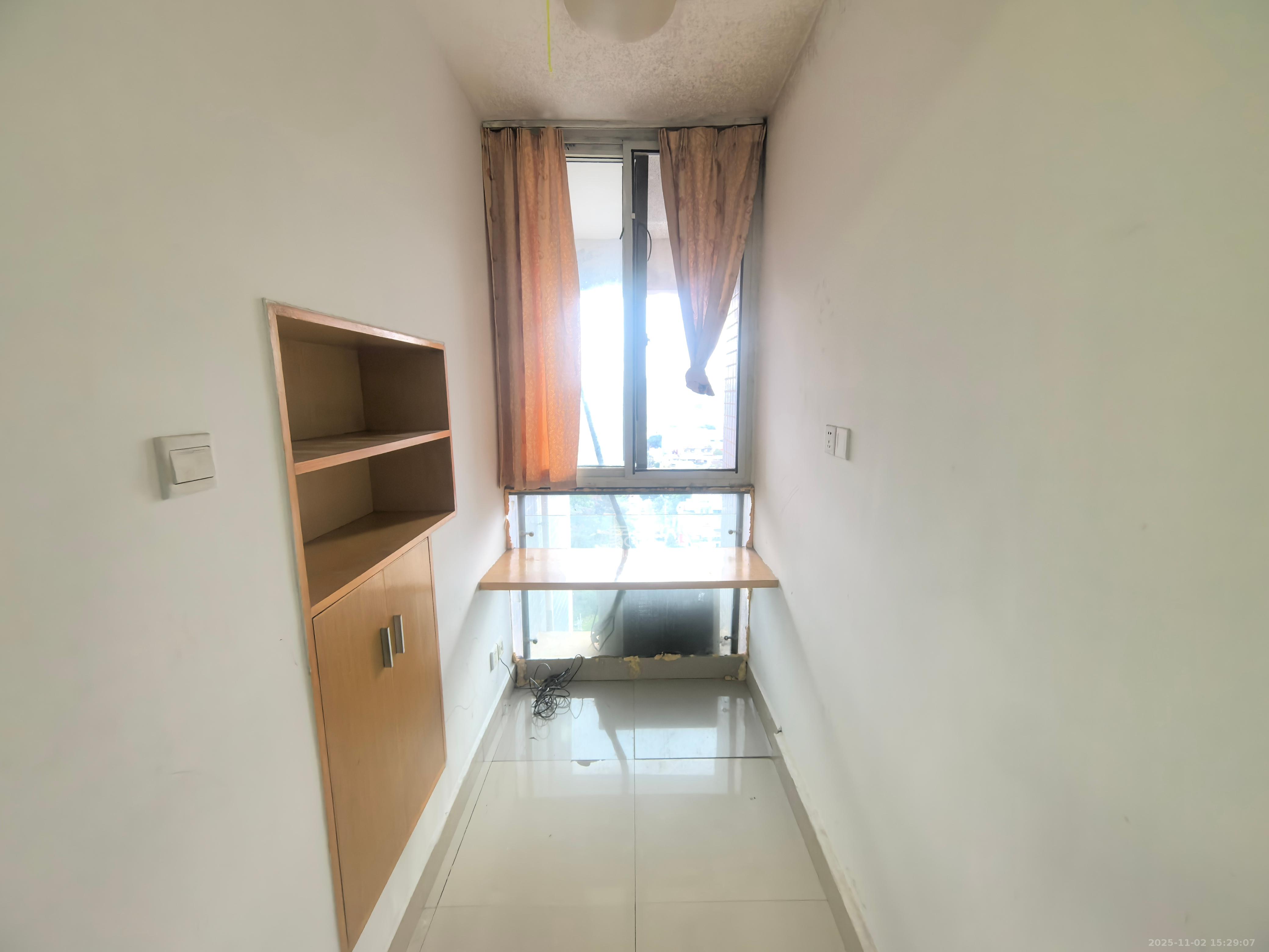 未来城科学家园 1室1厅1卫 1600.0元/月 未来城科学家园 1室1厅1卫 1600.0元/月室内图