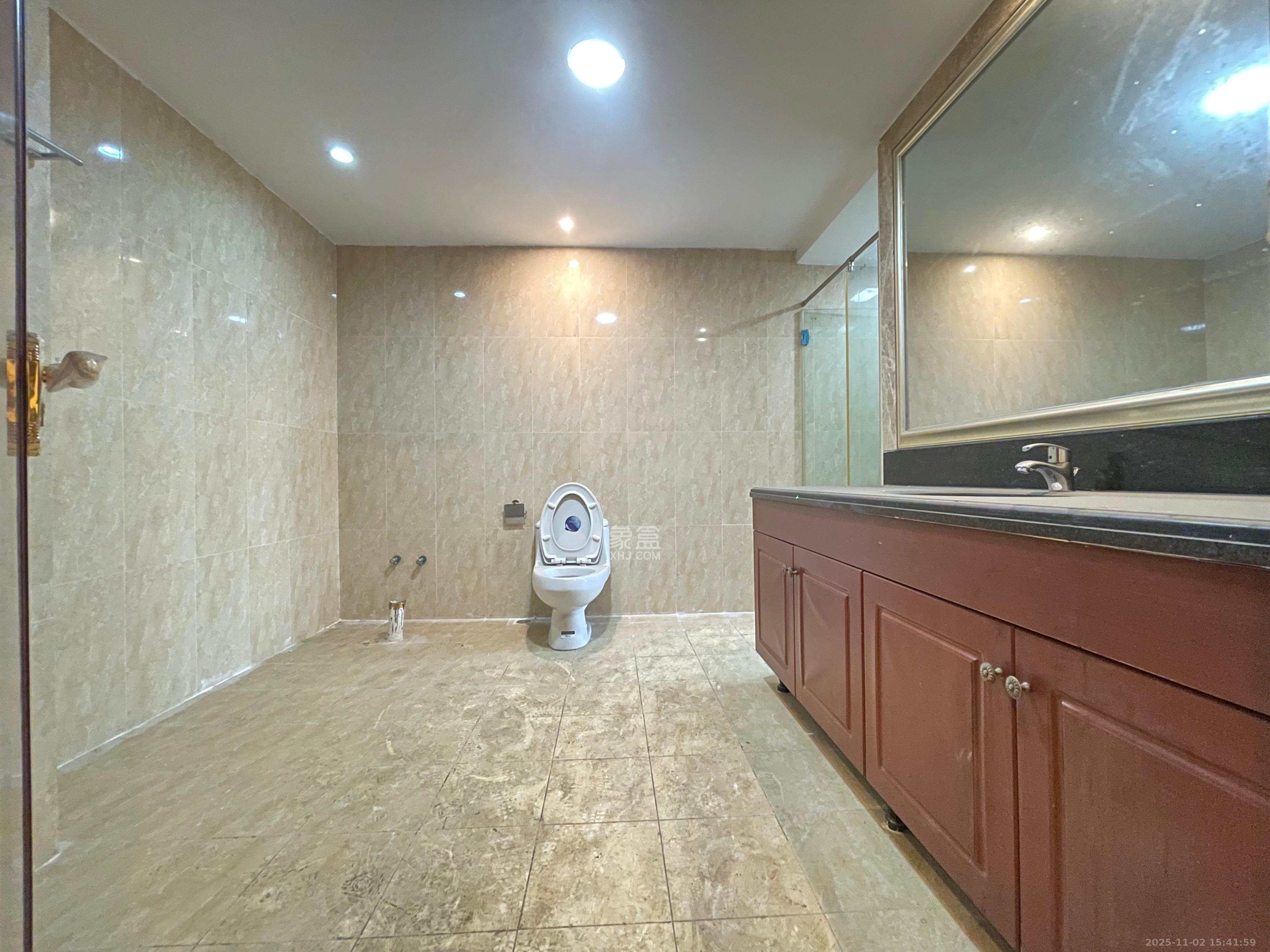 恒大名都  4室2厅4卫    2800.0元/月室内图