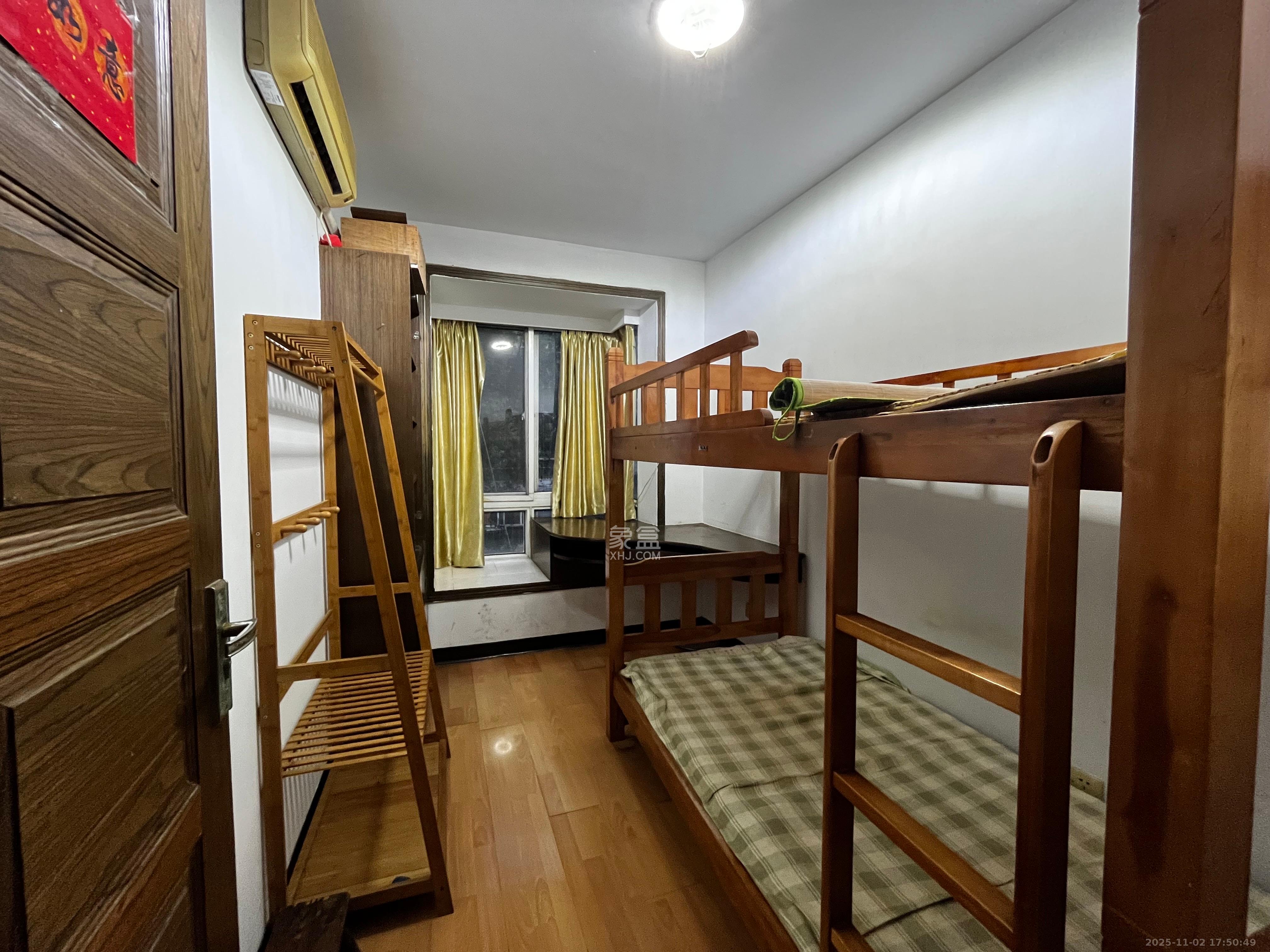 融城花苑 3室2厅2卫 1800.0元/月 融城花苑 3室2厅2卫 1800.0元/月室内图