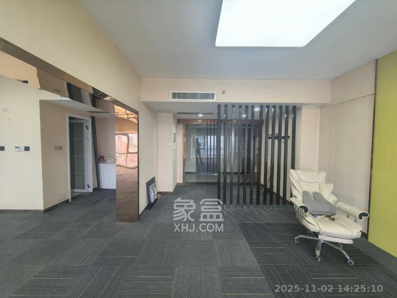 保利国际广场 1室1厅1卫 6500.0元/月 保利国际广场 1室1厅1卫 6500.0元/月室内图