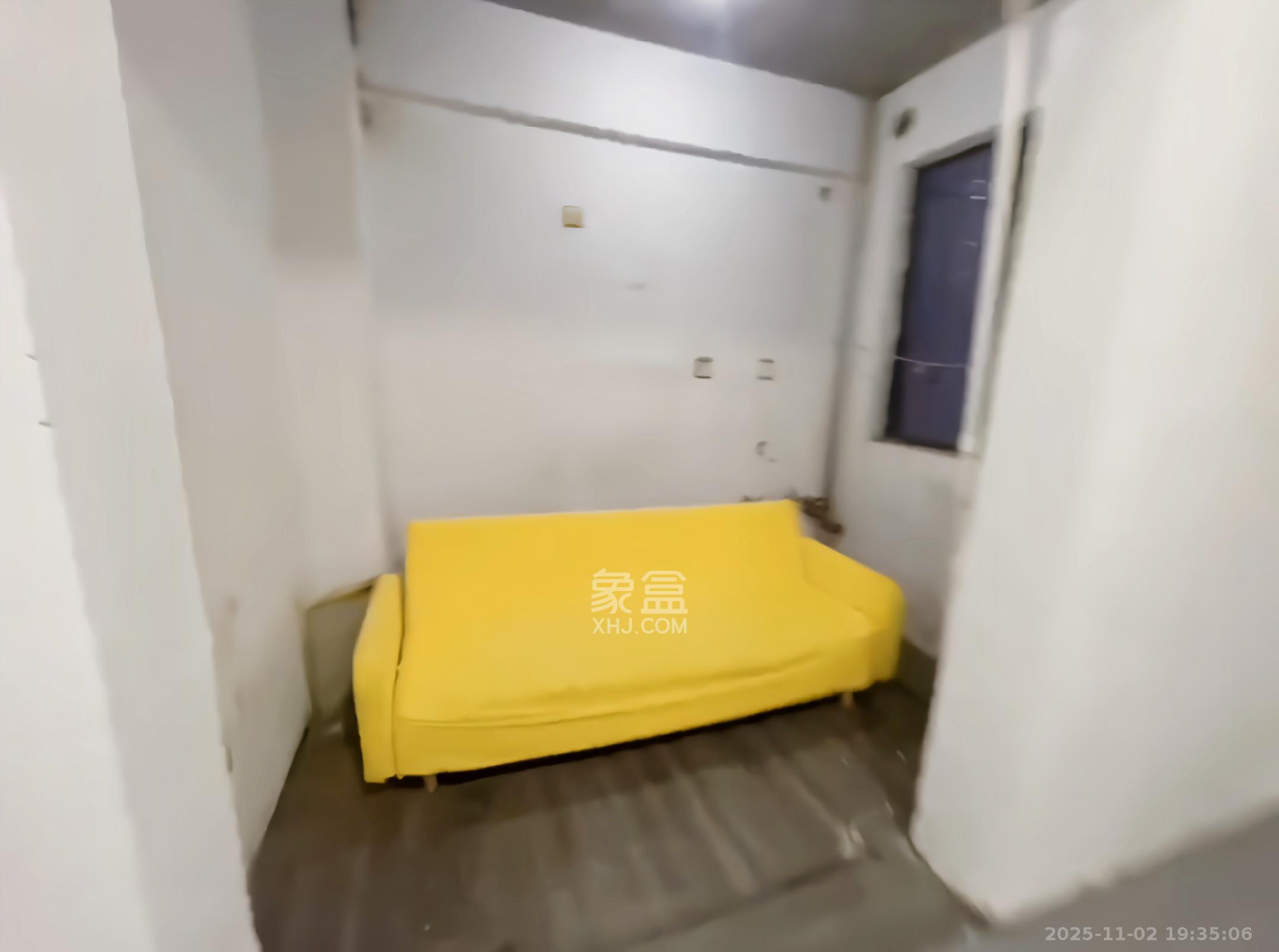 梅溪鑫苑名家  3室2厅2卫    1800.0元/月室内图