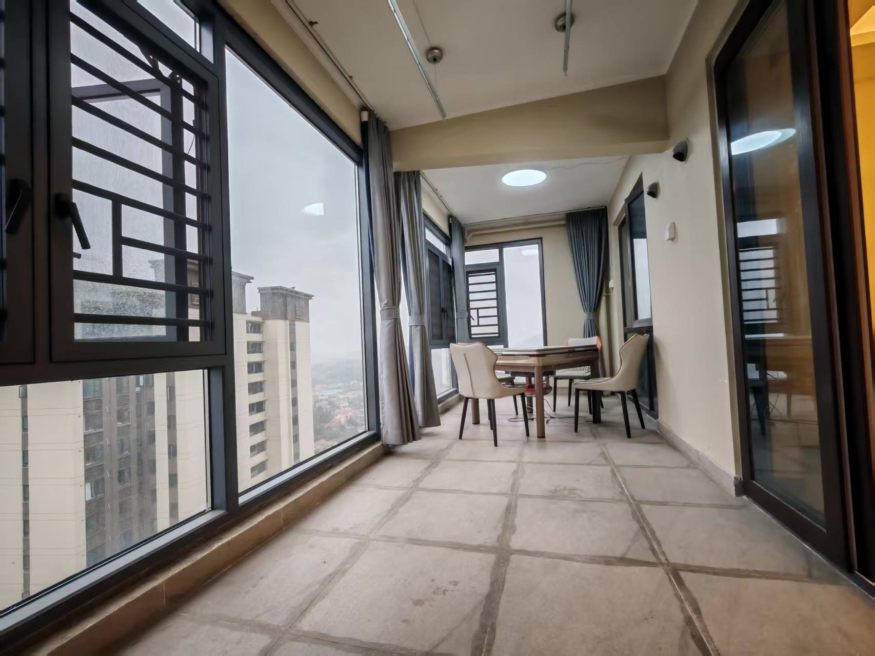 碧桂园翘楚棠 4室2厅2卫 2000.0元/月 碧桂园翘楚棠 4室2厅2卫 2000.0元/月室内图