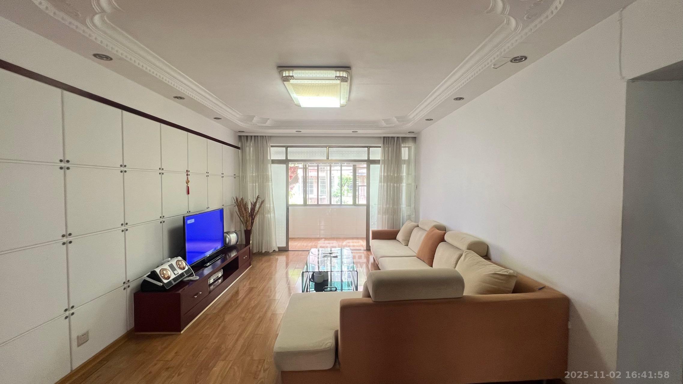 紫薇花园  3室2厅2卫    2500.0元/月室内图