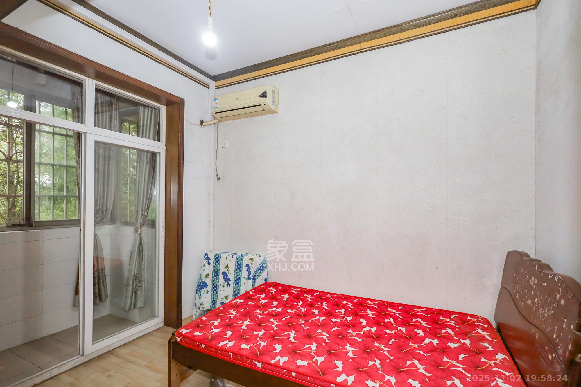 枫林绿洲 2室1厅1卫 68.0万 枫林绿洲 2室1厅1卫 68.0万卧室