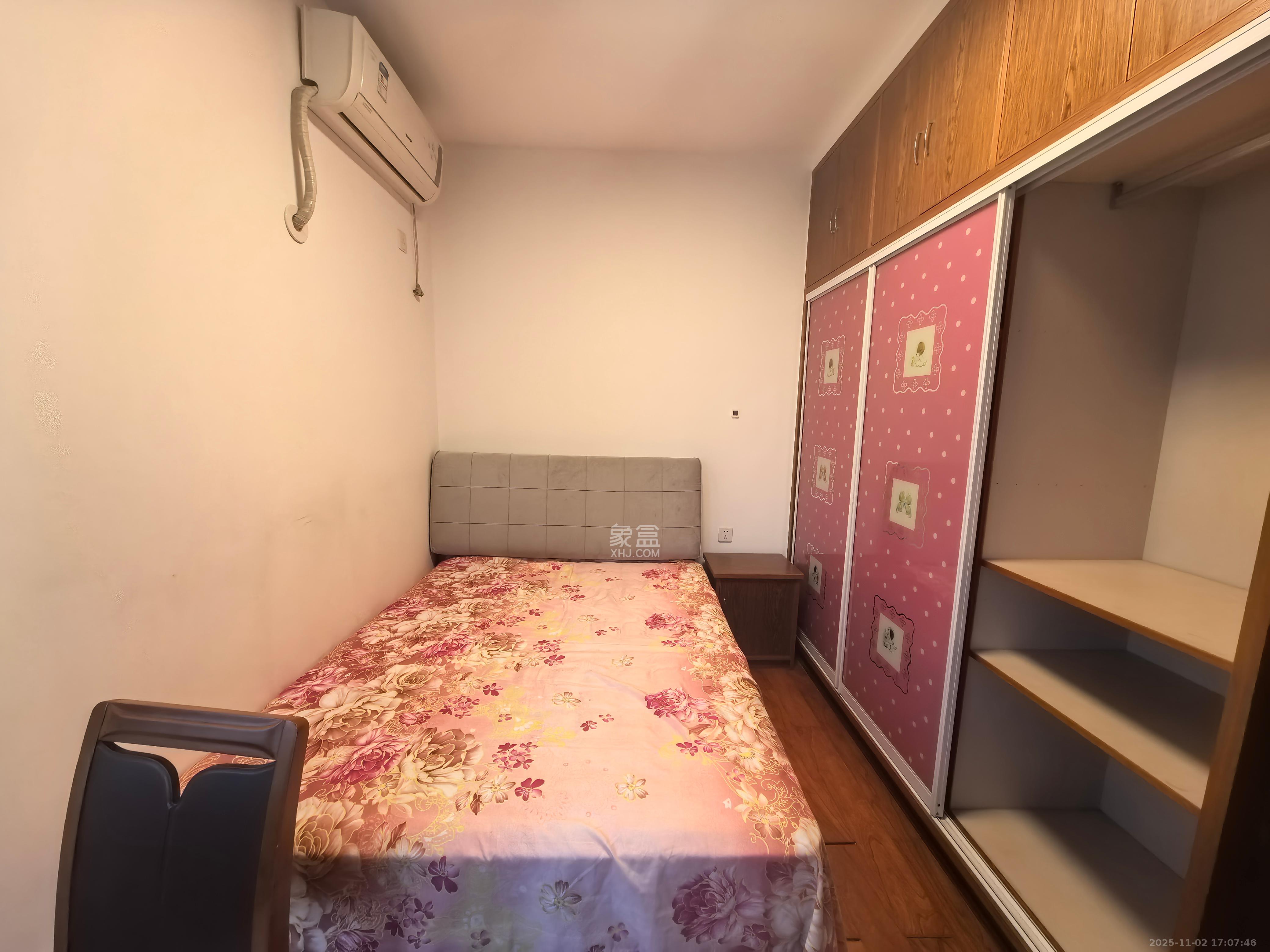 中信城市广场(中信新城一期) 2室2厅1卫 2000.0元/月 中信城市广场(中信新城一期) 2室2厅1卫 2000.0元/月室内图