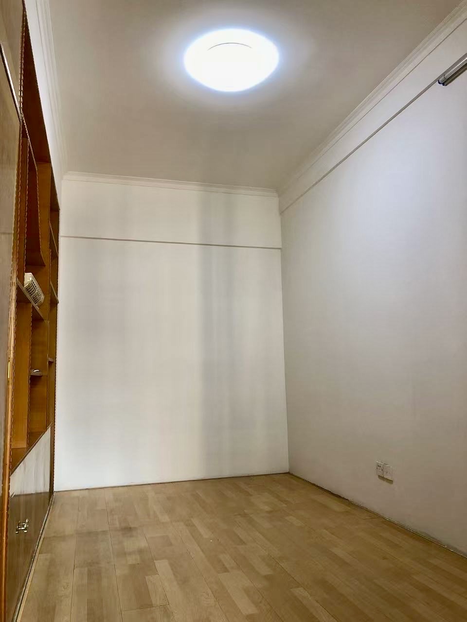 银库苑  3室2厅2卫    1600.0元/月室内图