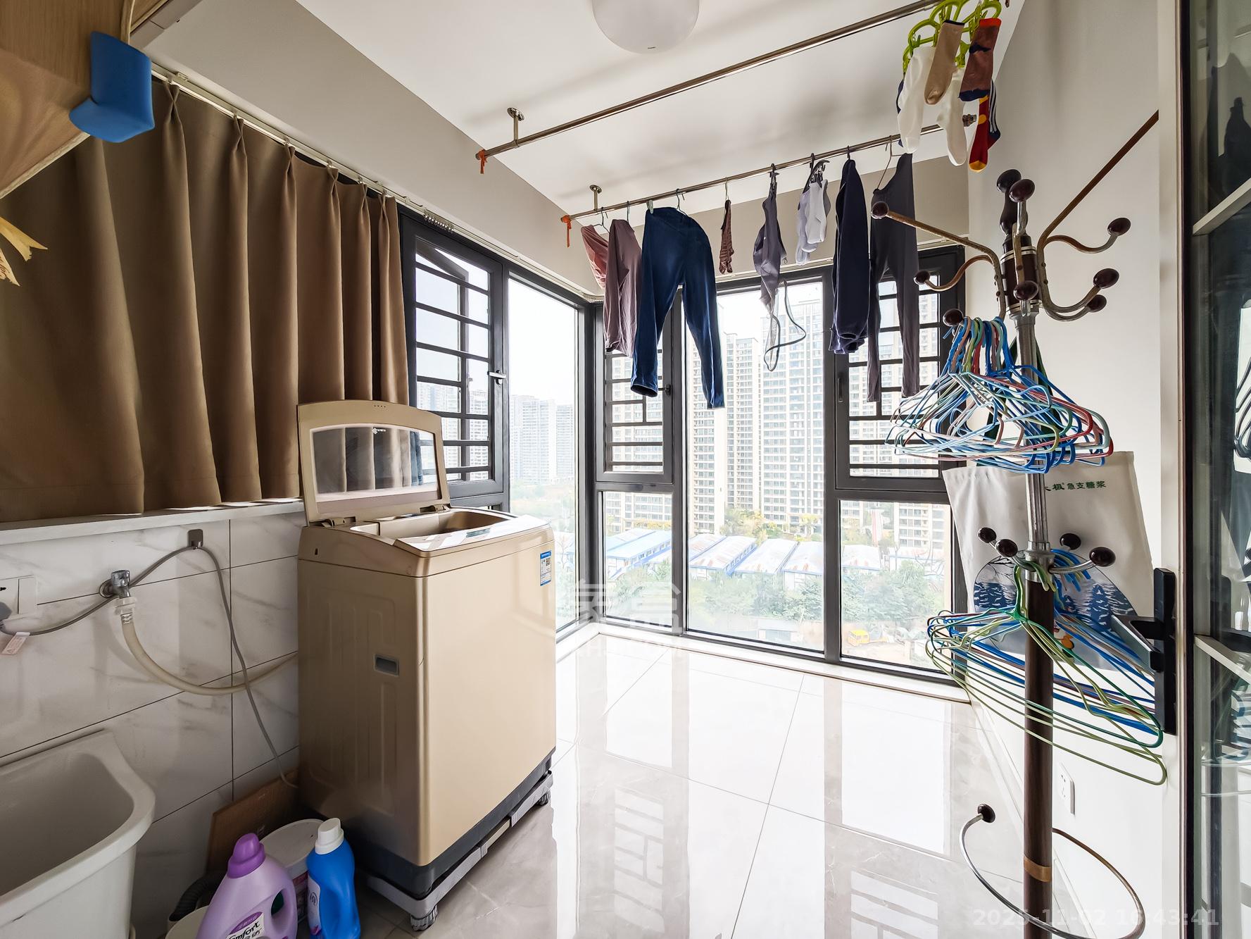 钱隆世家  4室2厅2卫    110.0万卧室