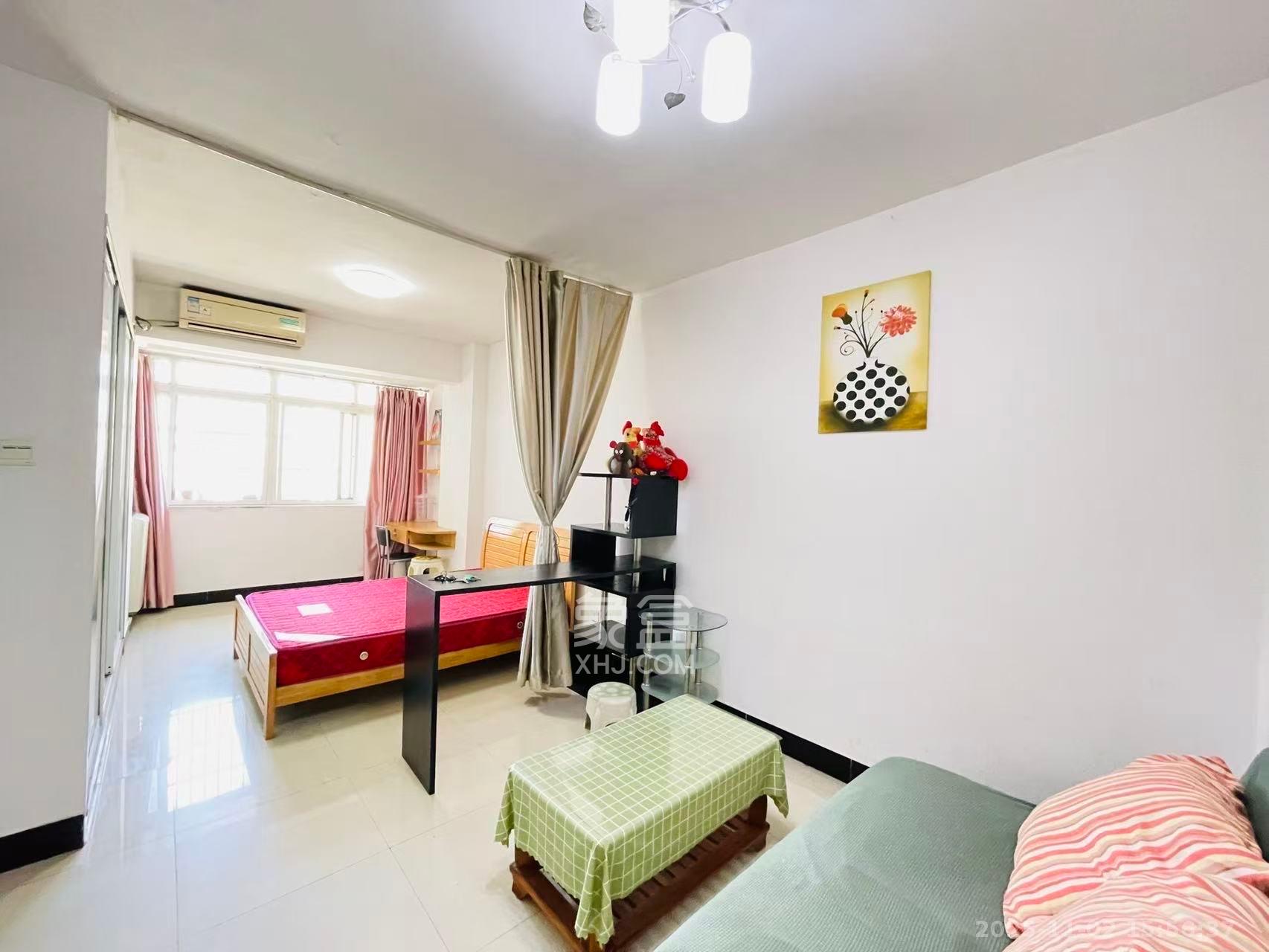 金碧文华  1室1厅1卫    1400.0元/月