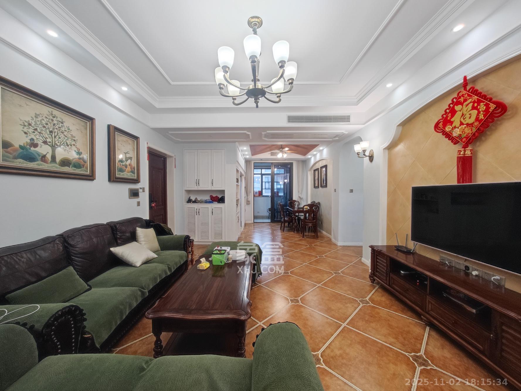 明昇壹城（明昇时代广场）一期  3室2厅1卫    295.0万客厅