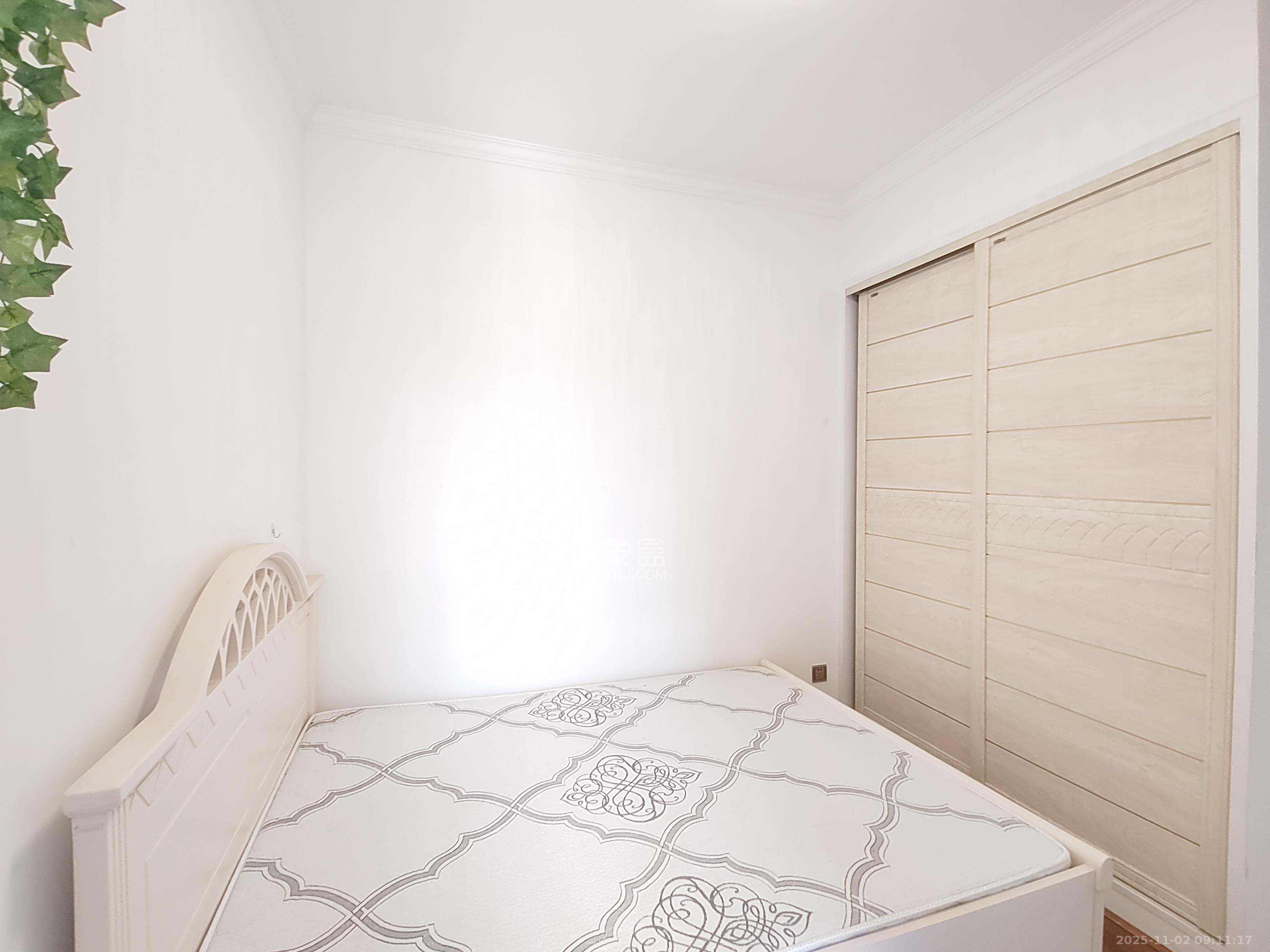 金茂梅溪湖  3室2厅1卫    3100.0元/月 金茂梅溪湖  3室2厅1卫    3100.0元/月室内图