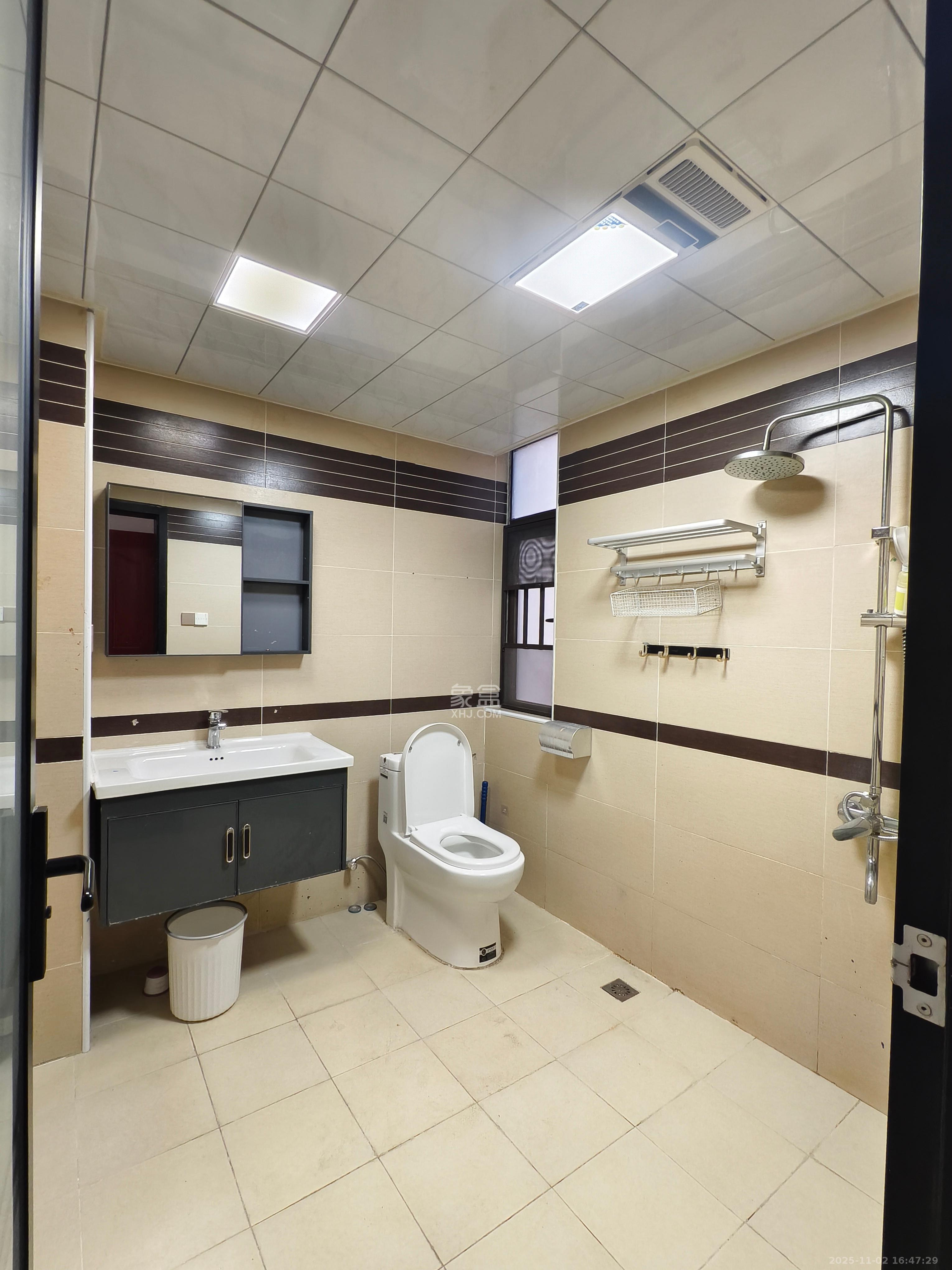 乐尚城  4室2厅2卫    2600.0元/月室内图