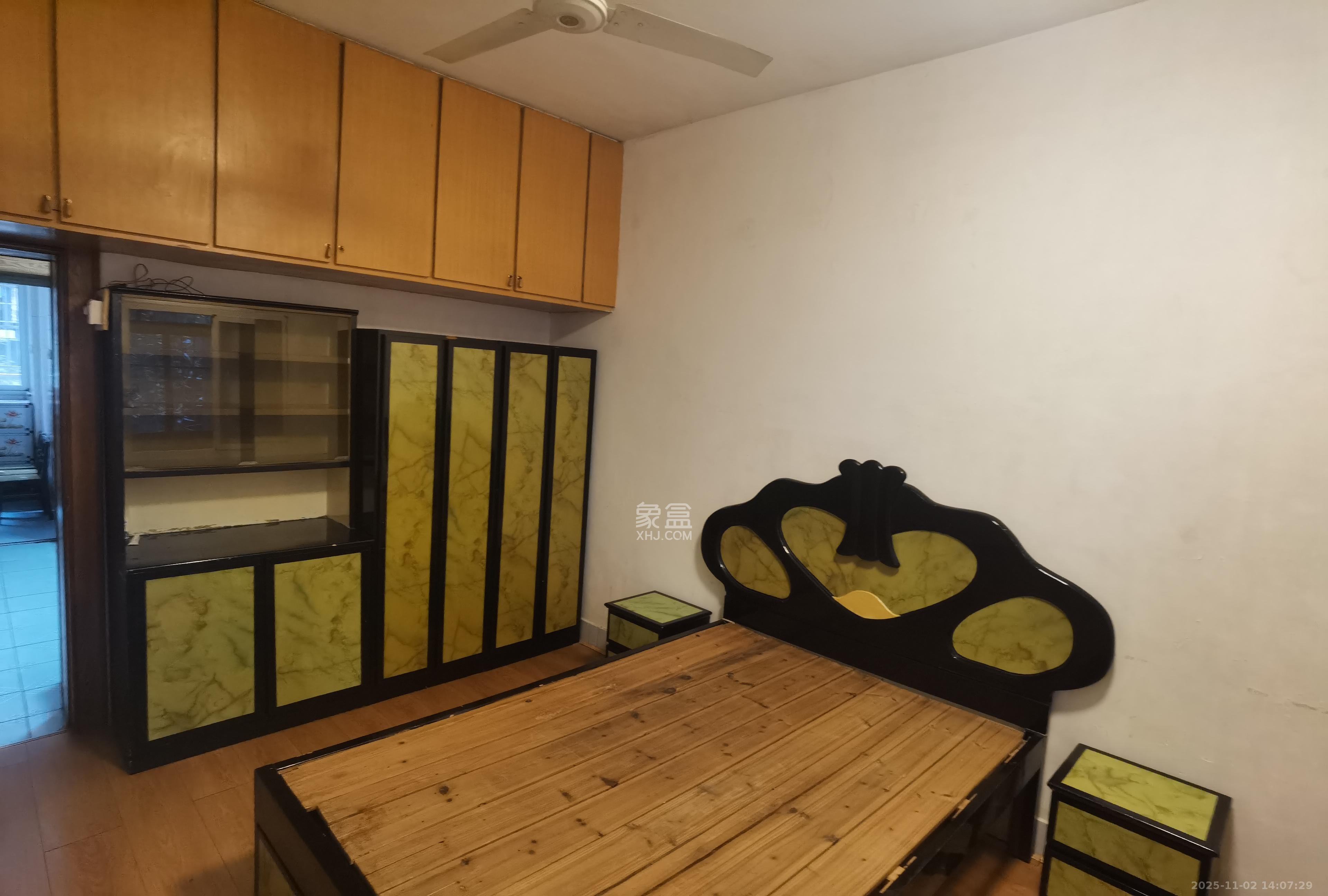 变压器厂宿舍  2室1厅1卫    1500.0元/月室内图