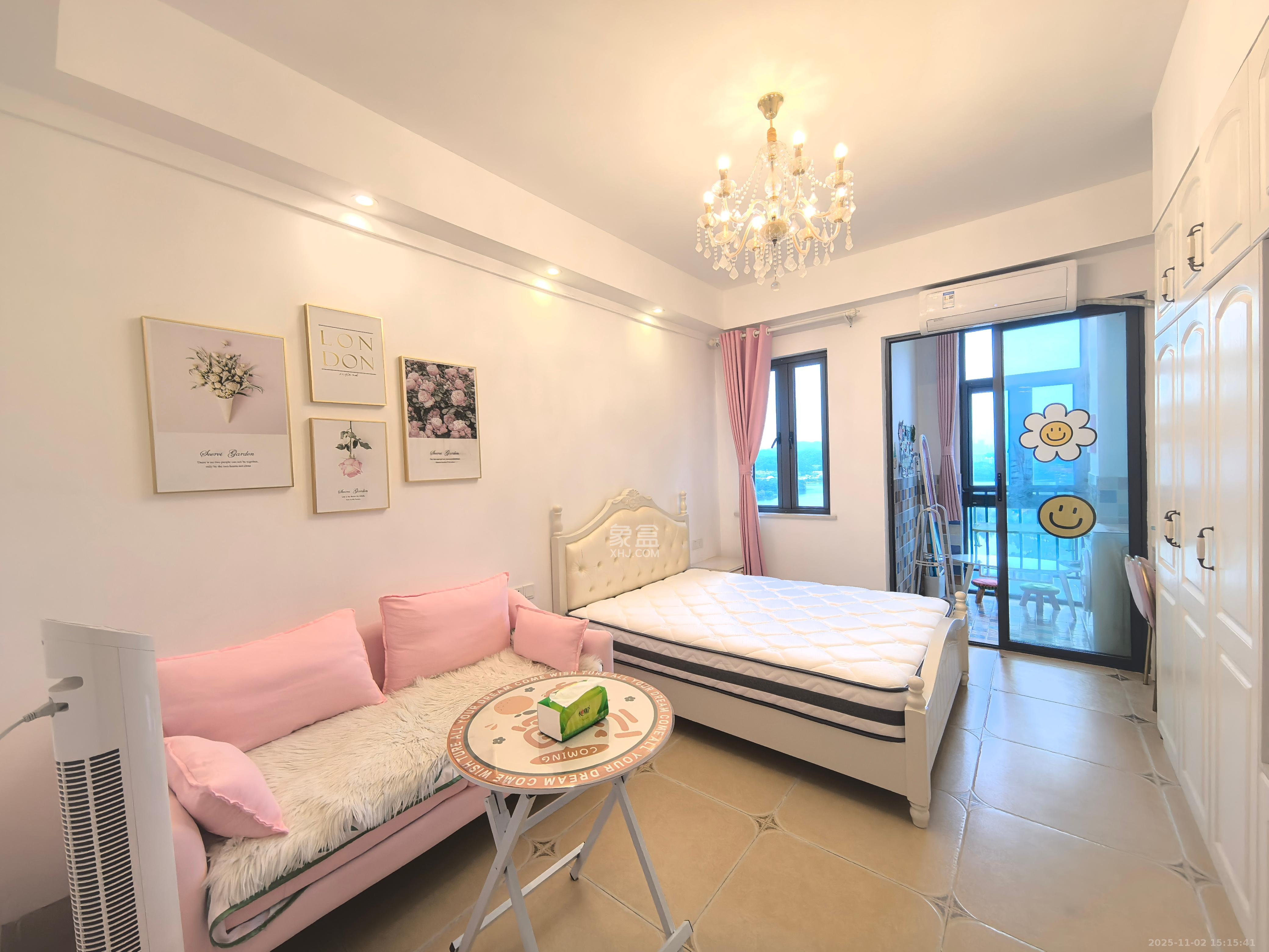 蓝光雍锦阁  1室1厅1卫    1600.0元/月室内图