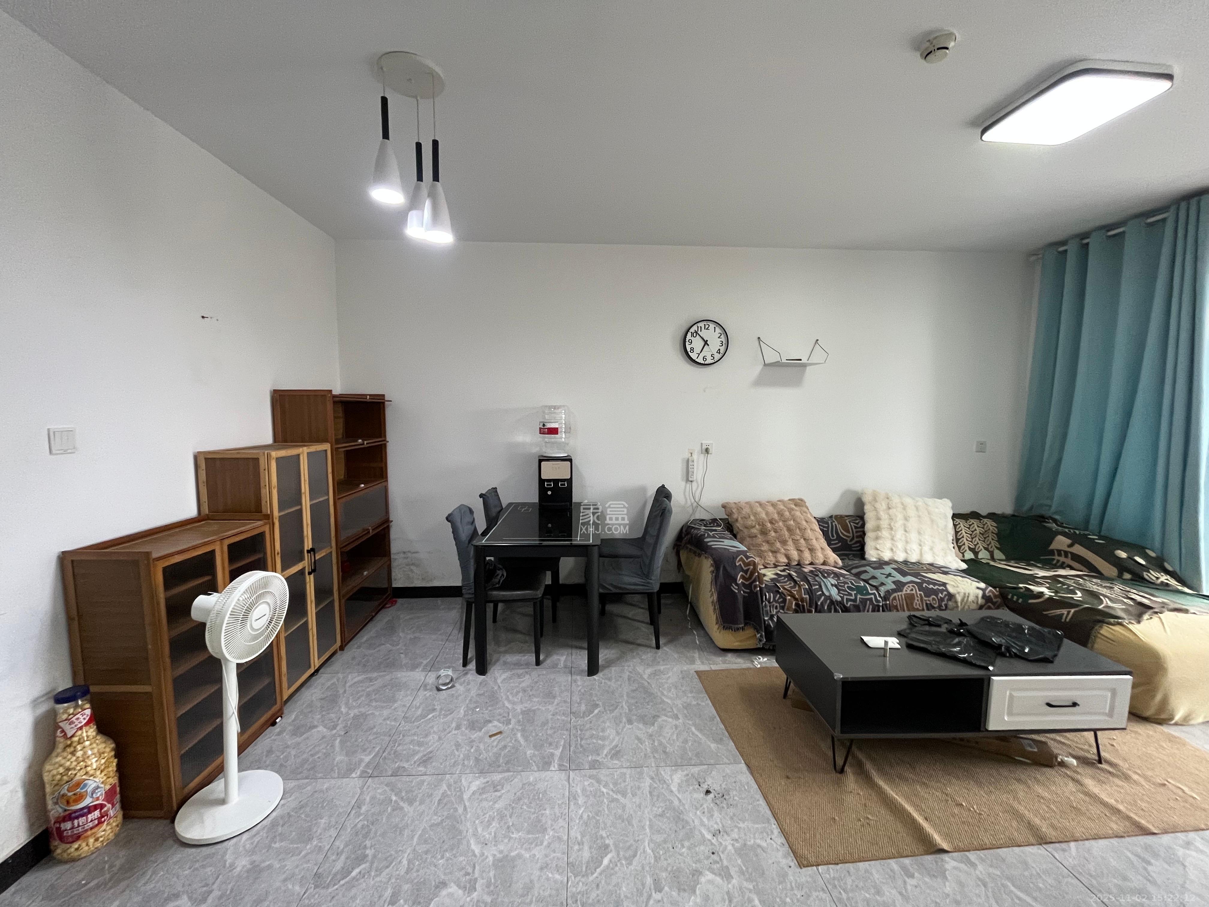 北辰三角洲C2区  3室2厅1卫    2800.0元/月室内图