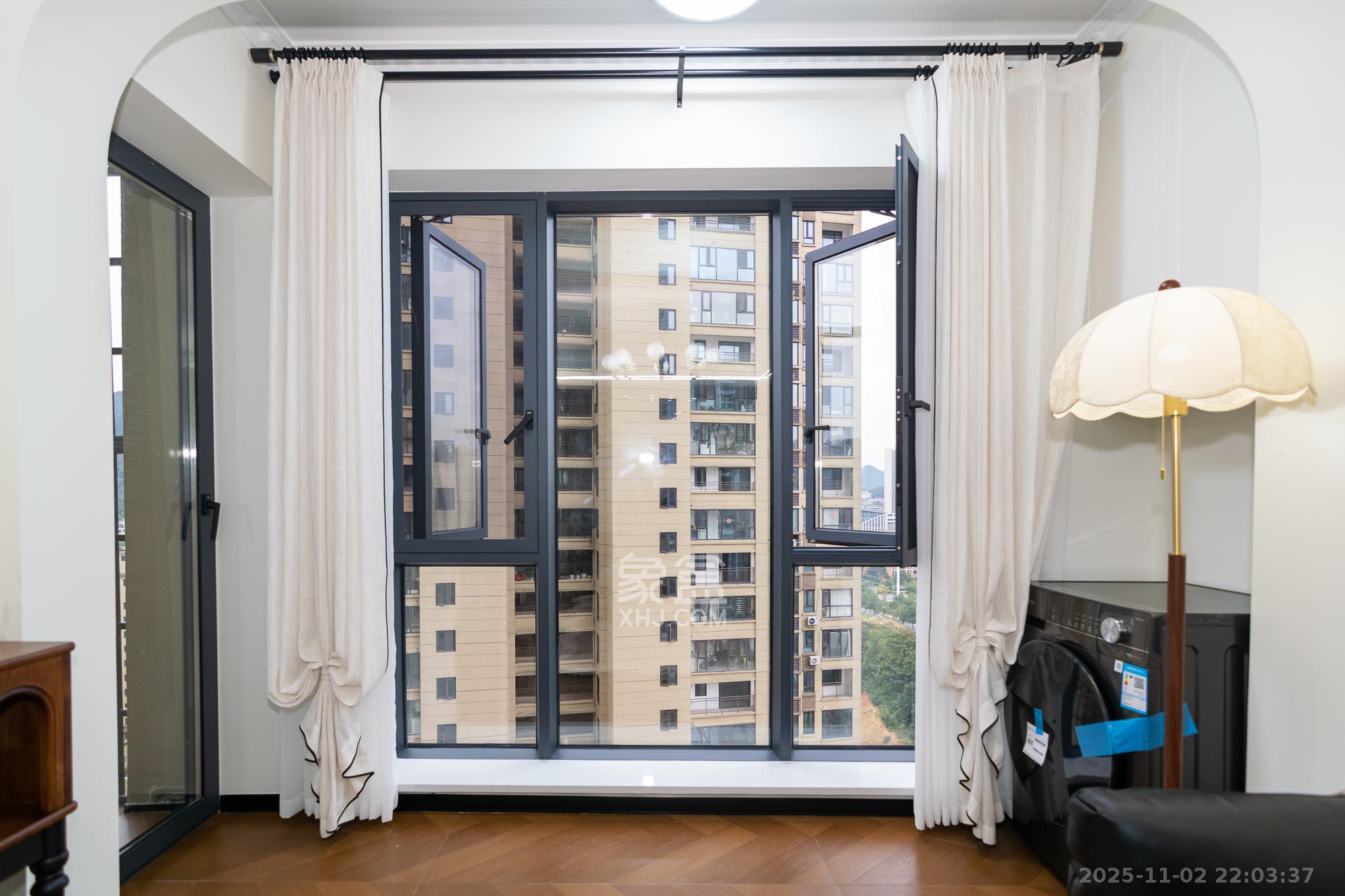 春晖花园  3室2厅1卫    66.8万 春晖花园  3室2厅1卫    66.8万阳台