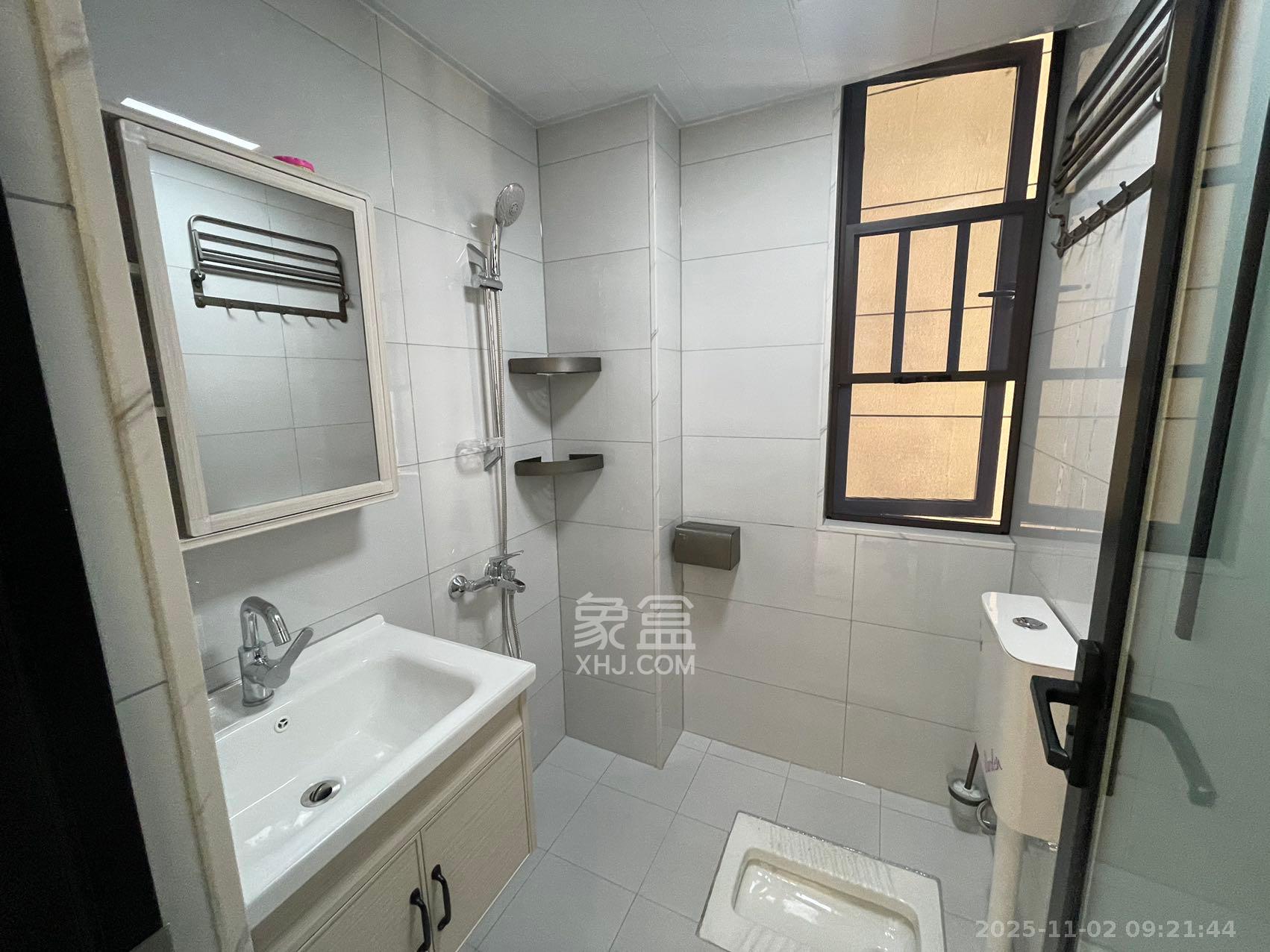 长房明宸府  2室1厅1卫    1700.0元/月室内图