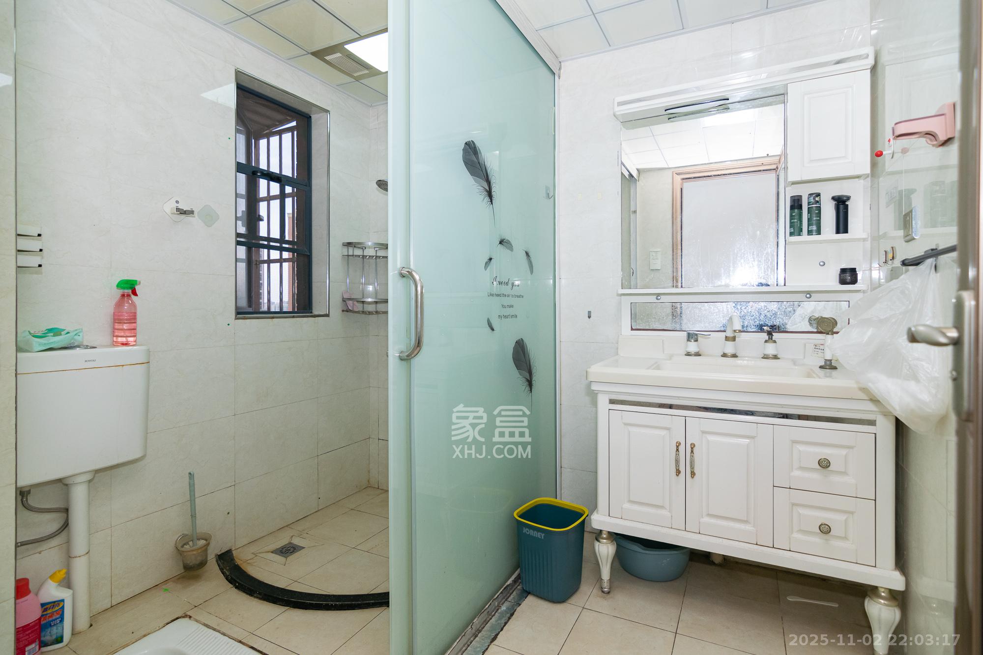 新城国际花都 3室2厅1卫 63.8万 新城国际花都 3室2厅1卫 63.8万卫生间