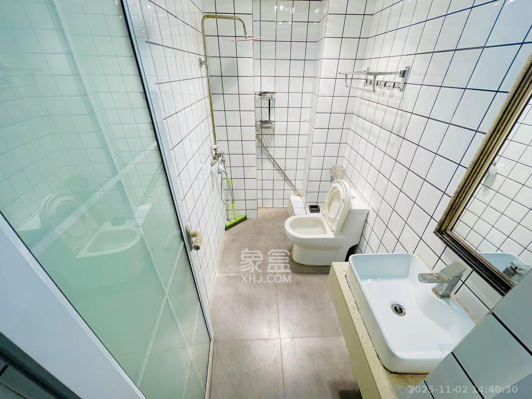 第六都（陆都小区）  1室0厅1卫    1600.0元/月室内图