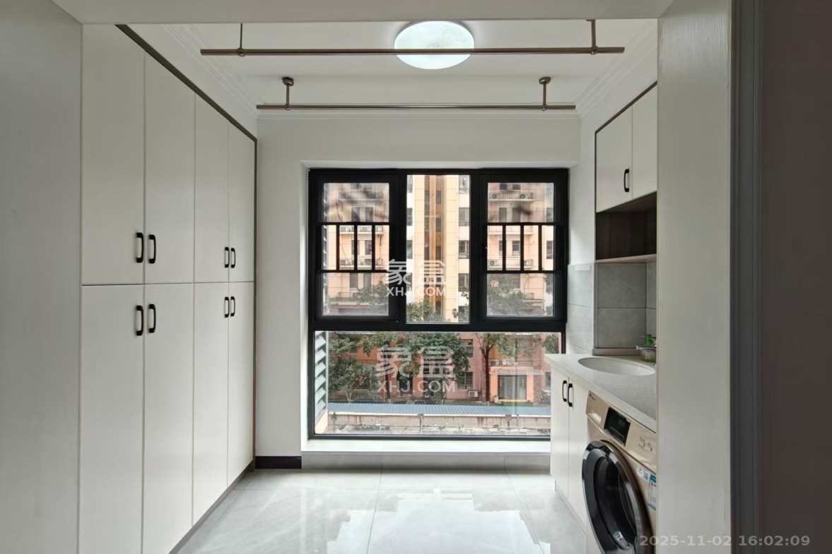 蔷薇国际 2室2厅1卫 1400.0元/月 蔷薇国际 2室2厅1卫 1400.0元/月室内图