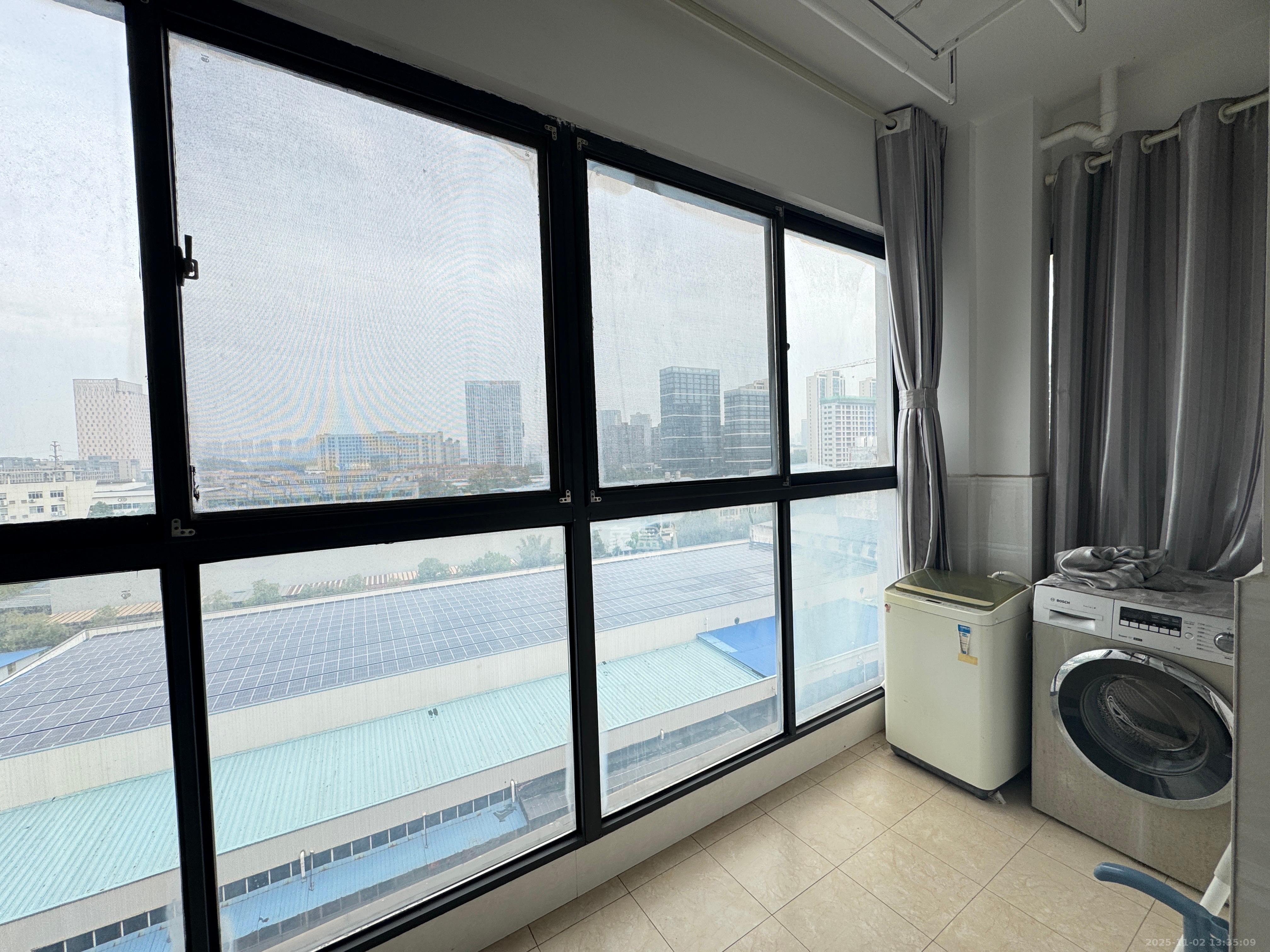 麓谷明珠  2室2厅1卫    2400.0元/月室内图