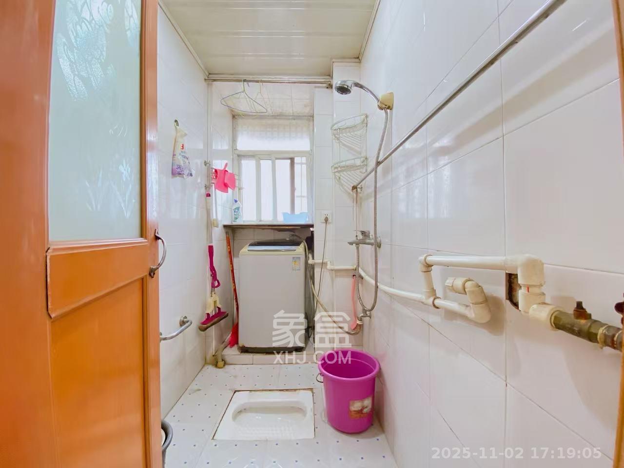 新运公寓  2室1厅1卫    1350.0元/月室内图