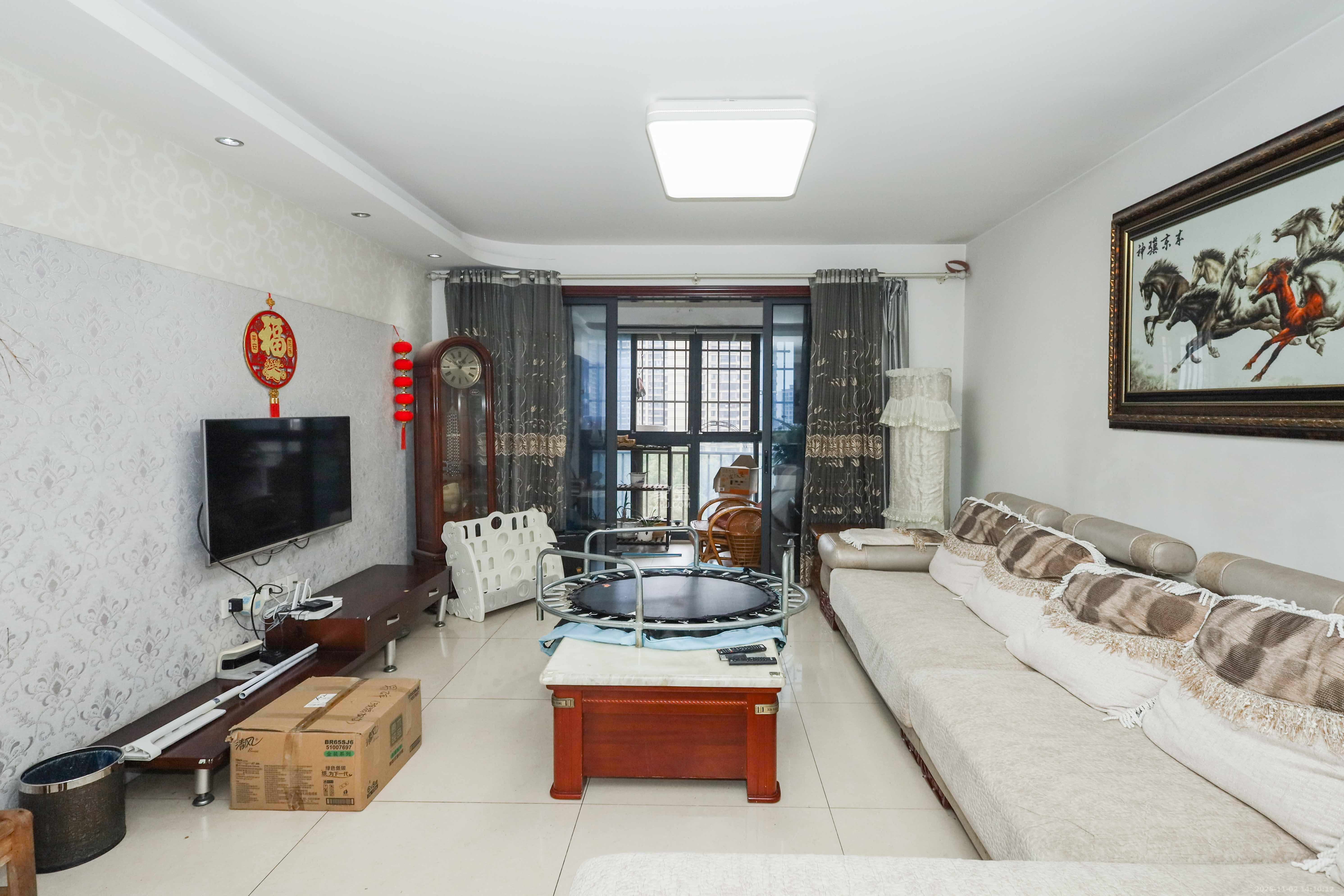 保利麓谷林语A区  4室2厅2卫    120.0万 保利麓谷林语A区  4室2厅2卫    120.0万