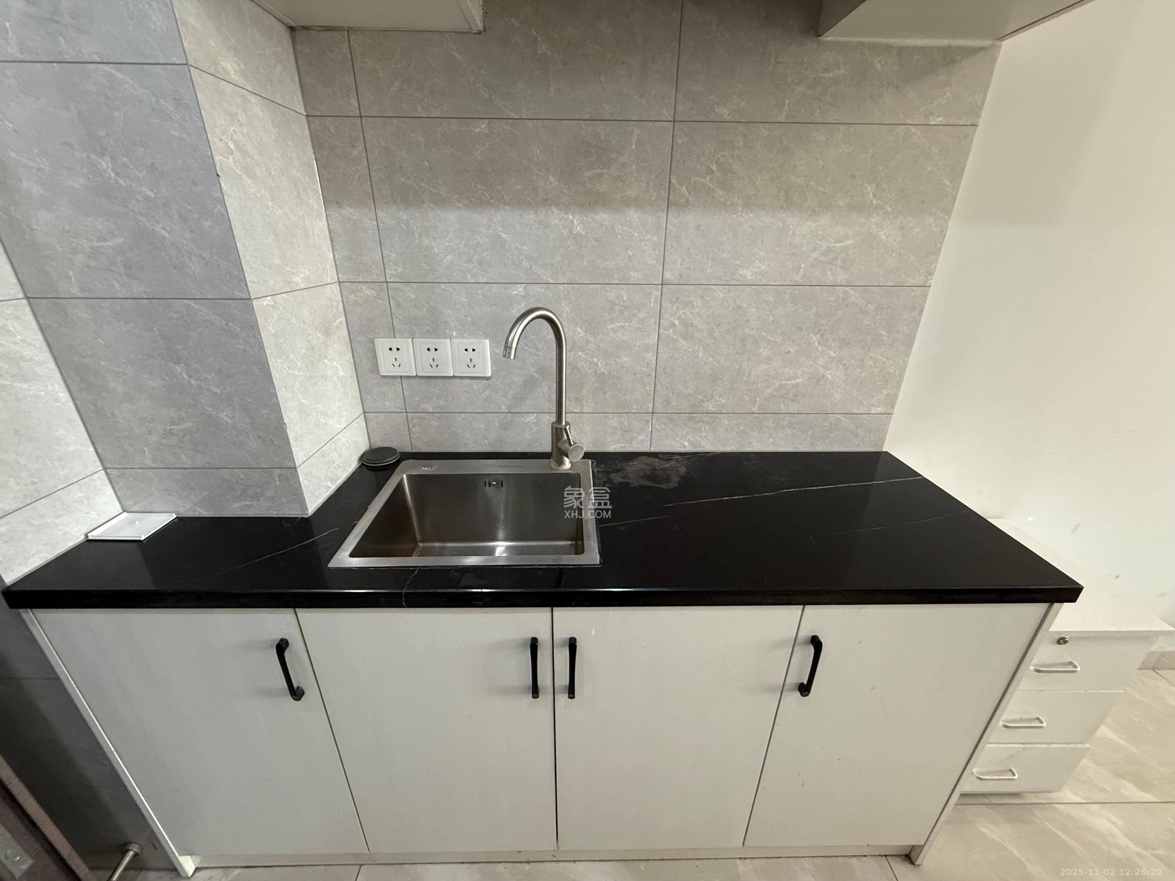 龙湖湘江星座(祺鑫星座公寓) 1室1厅1卫 1500.0元/月 龙湖湘江星座(祺鑫星座公寓) 1室1厅1卫 1500.0元/月室内图