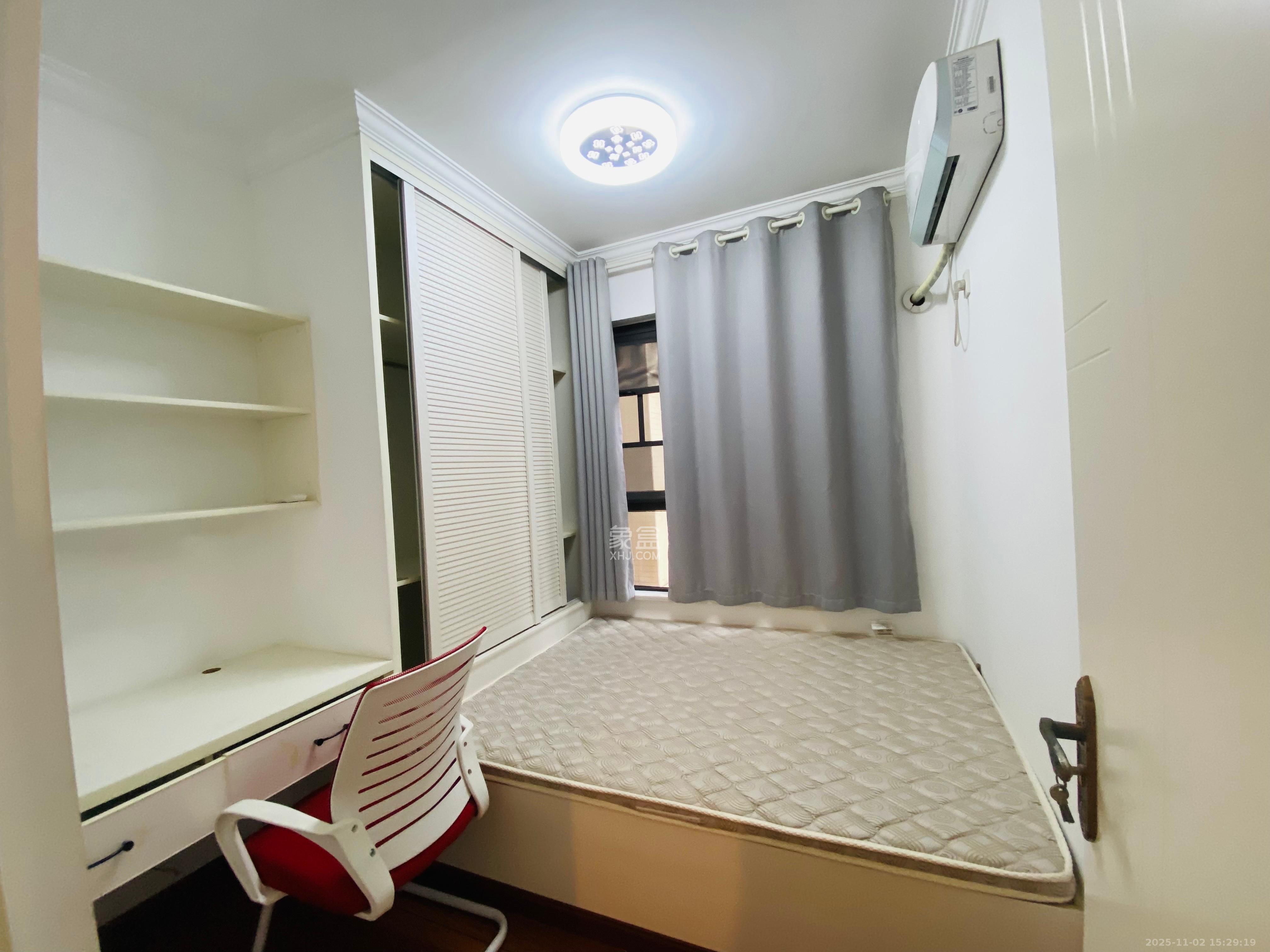 保利西海岸B区  2室2厅1卫    3200.0元/月室内图