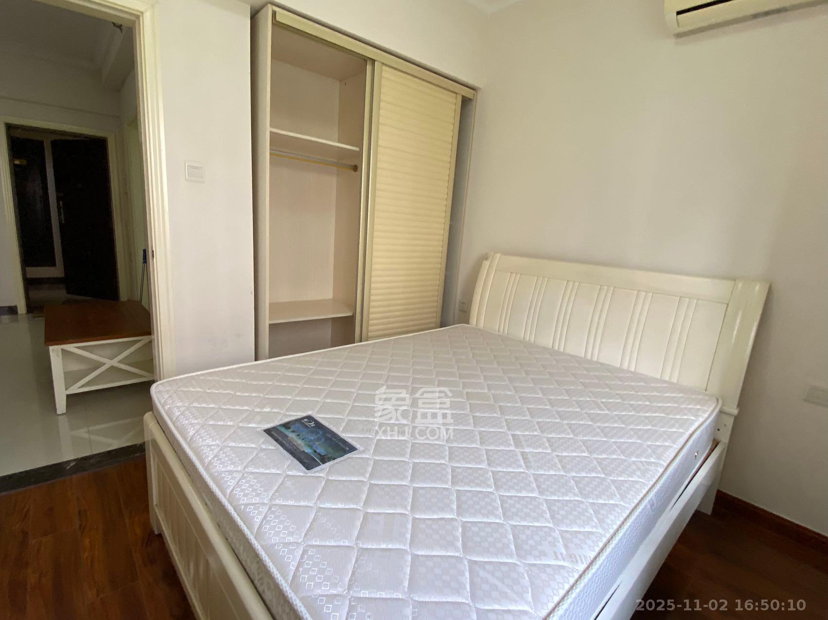 中建芙蓉工社 1室1厅1卫 1300.0元/月 中建芙蓉工社 1室1厅1卫 1300.0元/月室内图