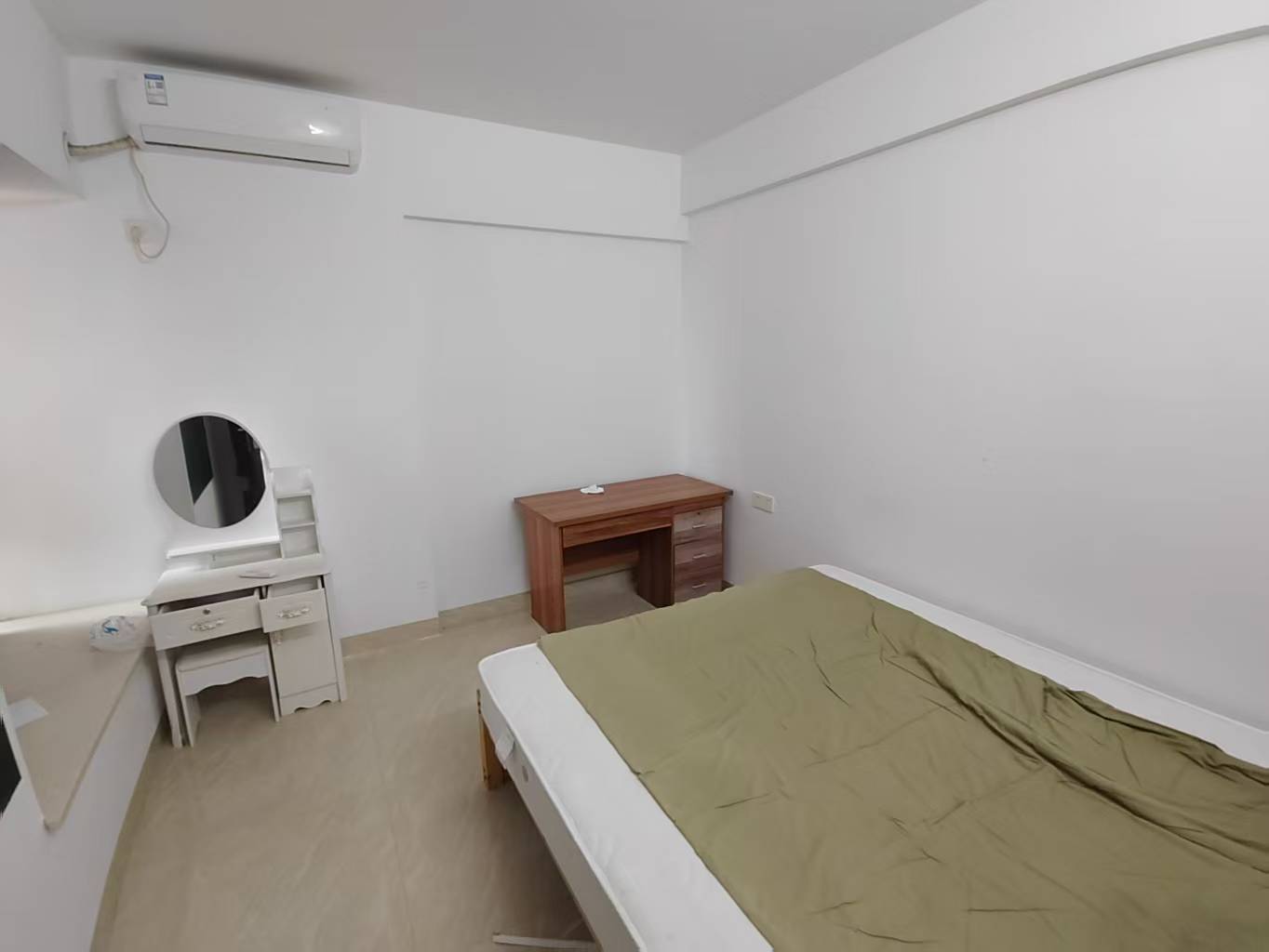 香榭花园  2室1厅1卫    2500.0元/月室内图