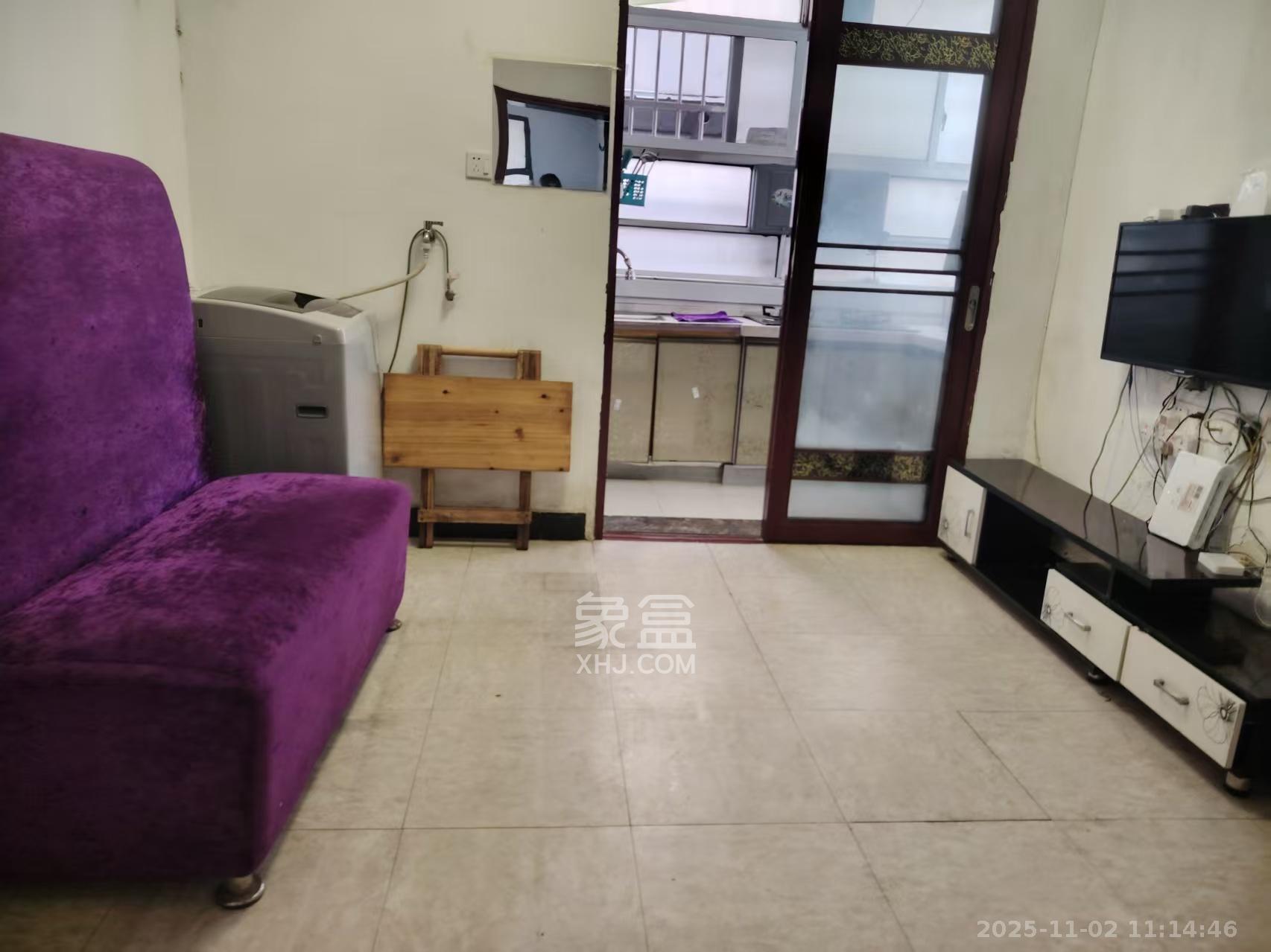 物贸小区 1室1厅1卫 1600.0元/月 物贸小区 1室1厅1卫 1600.0元/月室内图