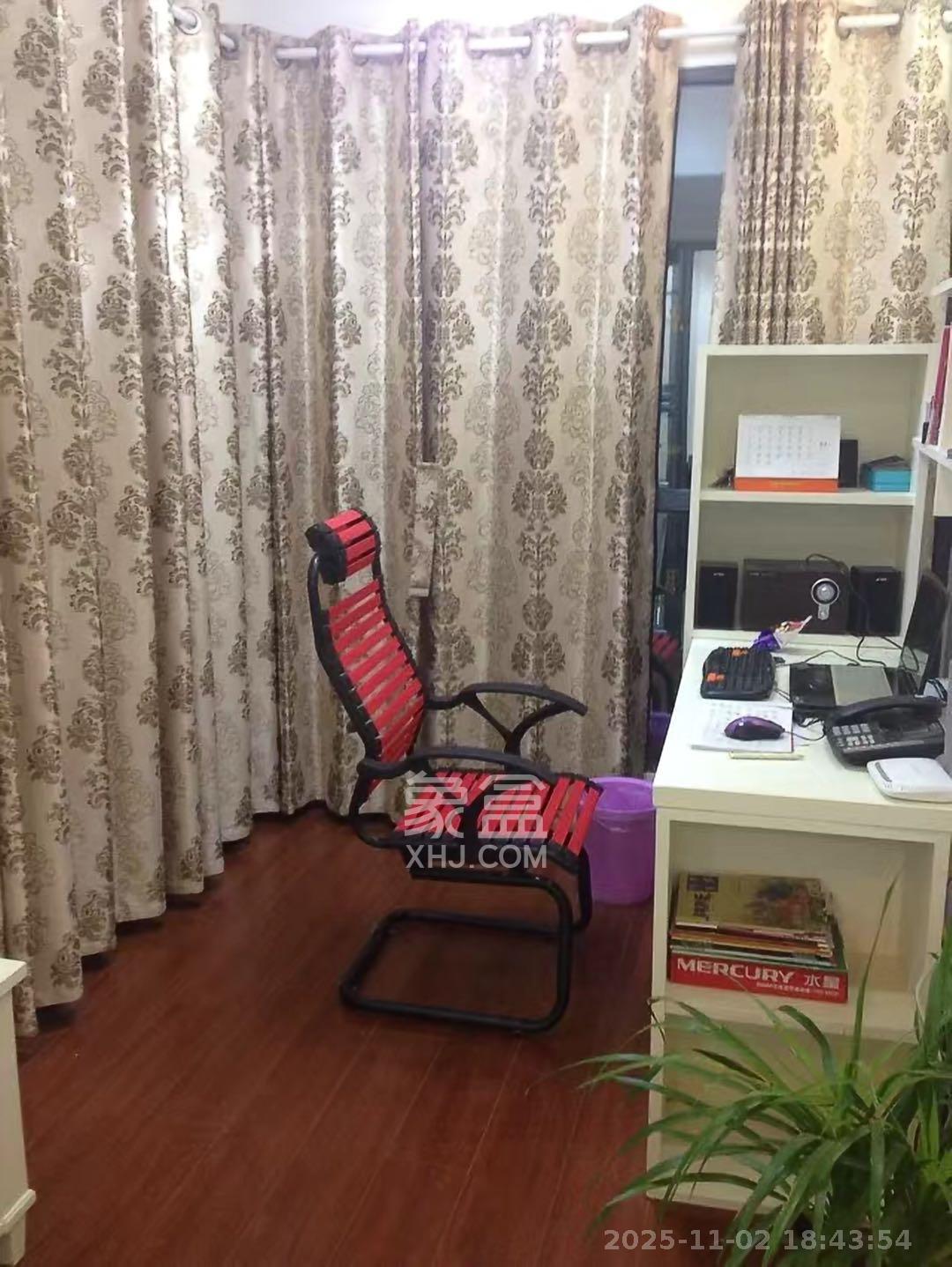 悦湖山  3室2厅2卫    2600.0元/月室内图