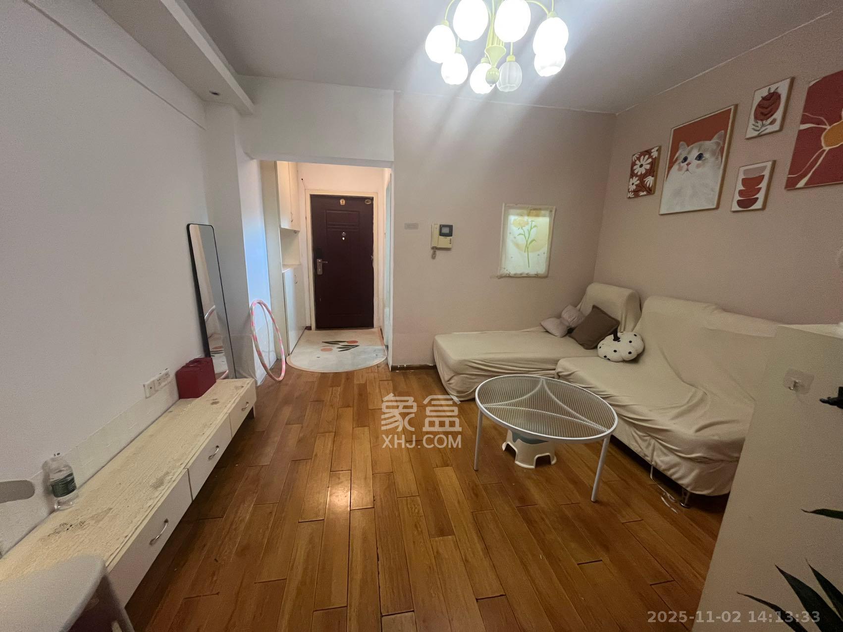 先锋水韵花都  1室1厅1卫    1650.0元/月室内图