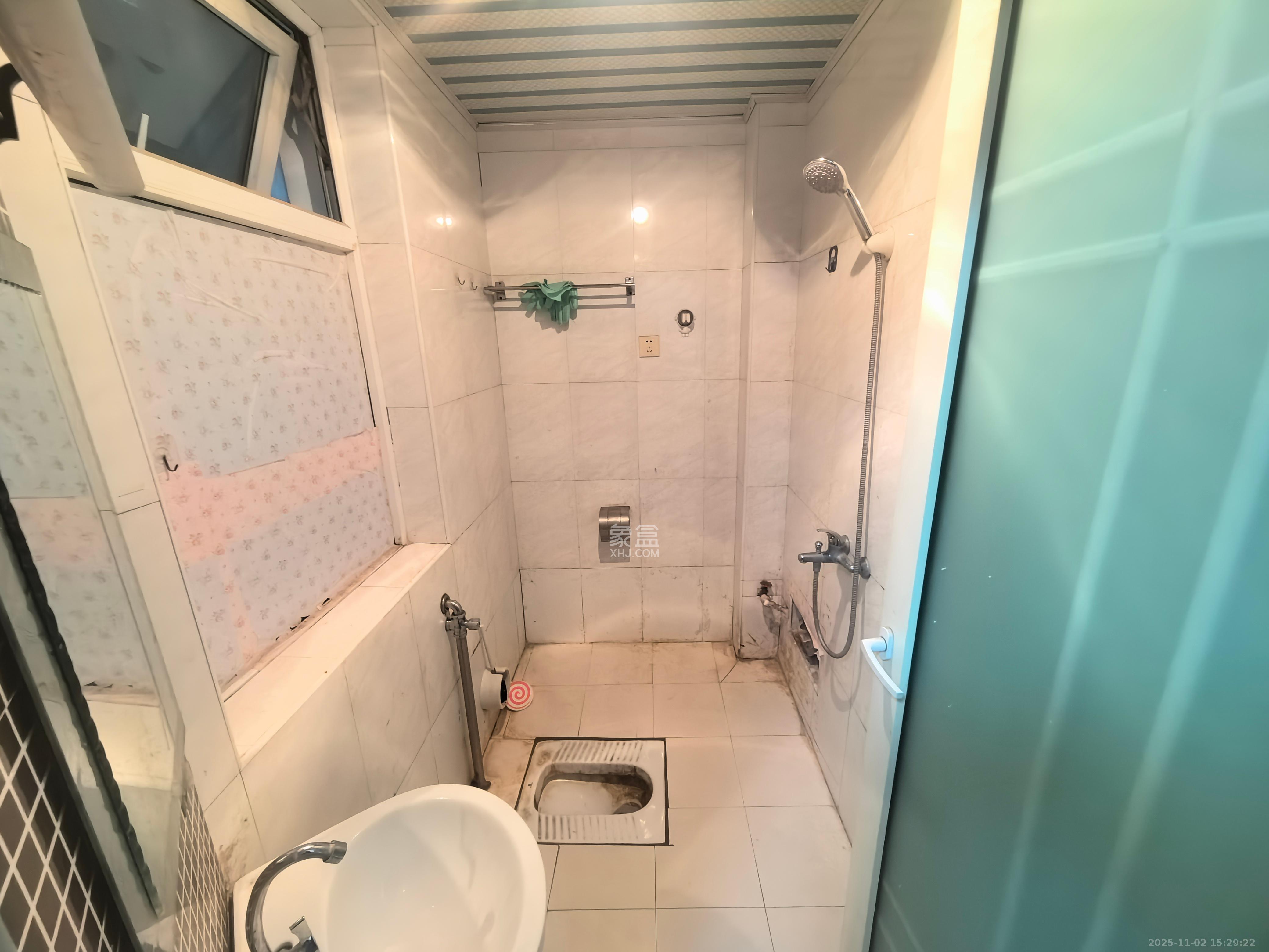 未来城科学家园 1室1厅1卫 1600.0元/月 未来城科学家园 1室1厅1卫 1600.0元/月室内图