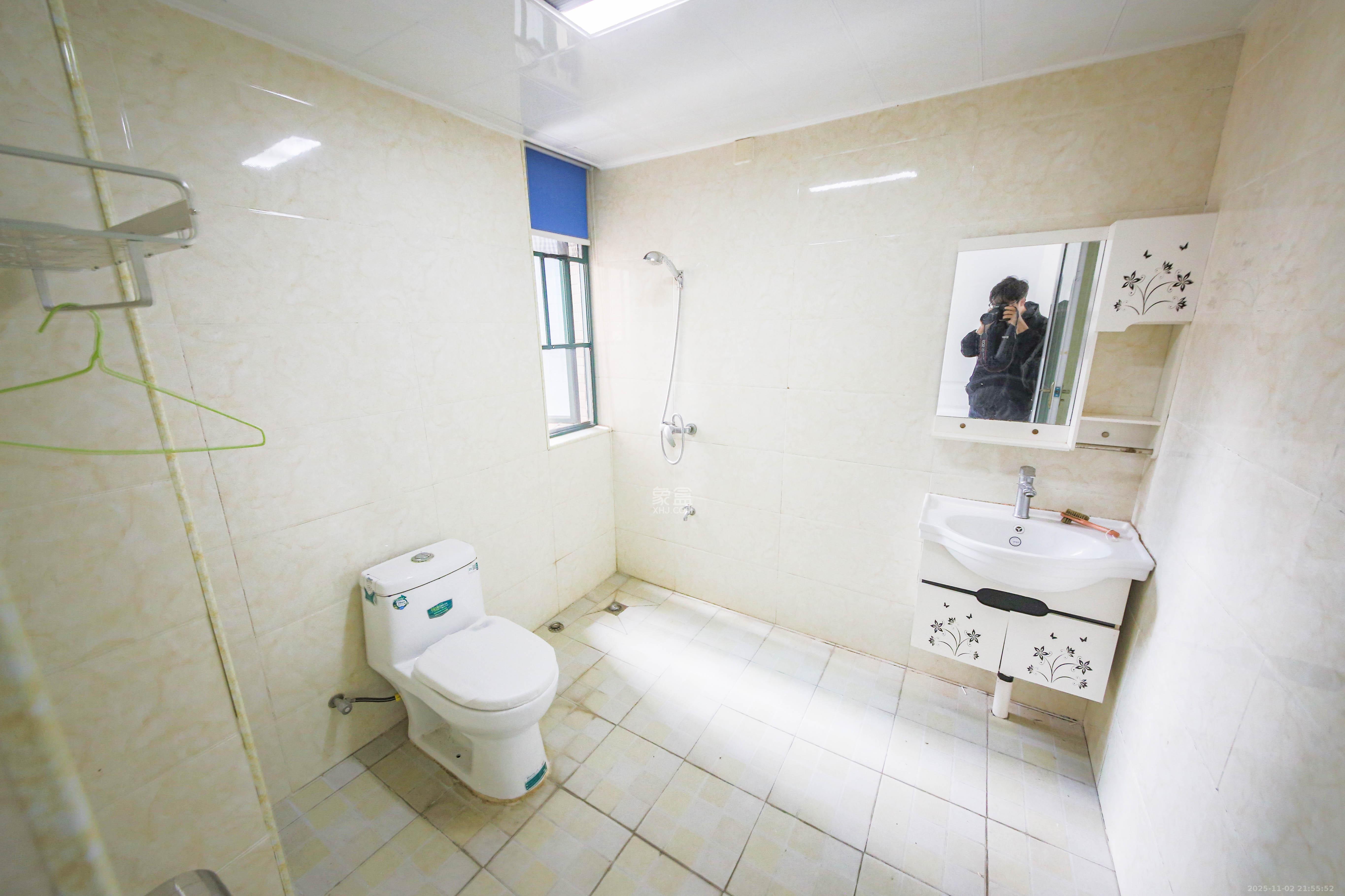 才子嘉都  4室2厅2卫    100.0万卫生间