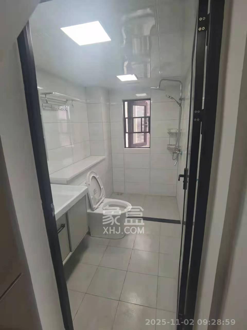 万科金色梦想B区  2室2厅2卫    2600.0元/月室内图