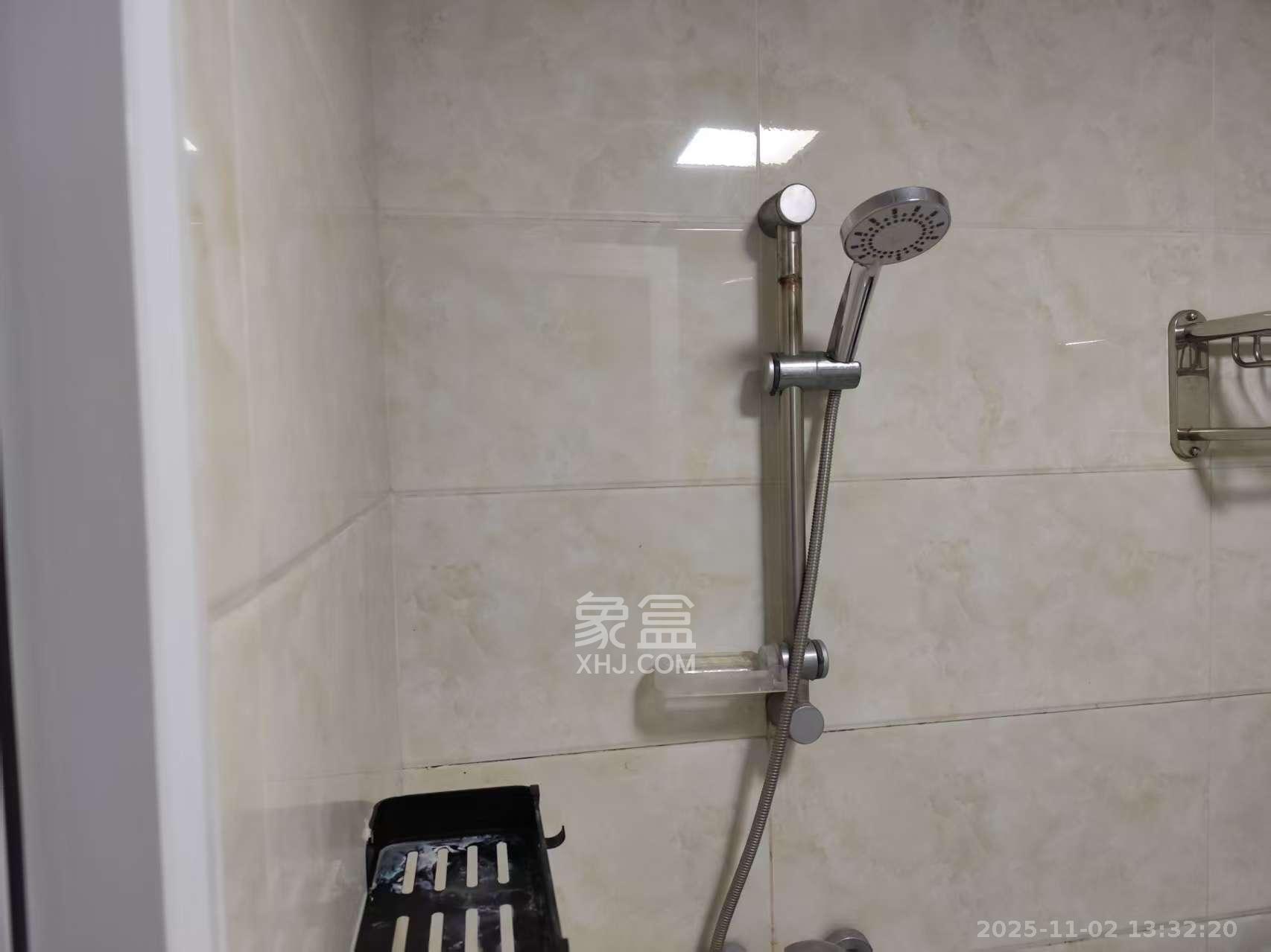 融科东南海  1室1厅1卫    1300.0元/月室内图