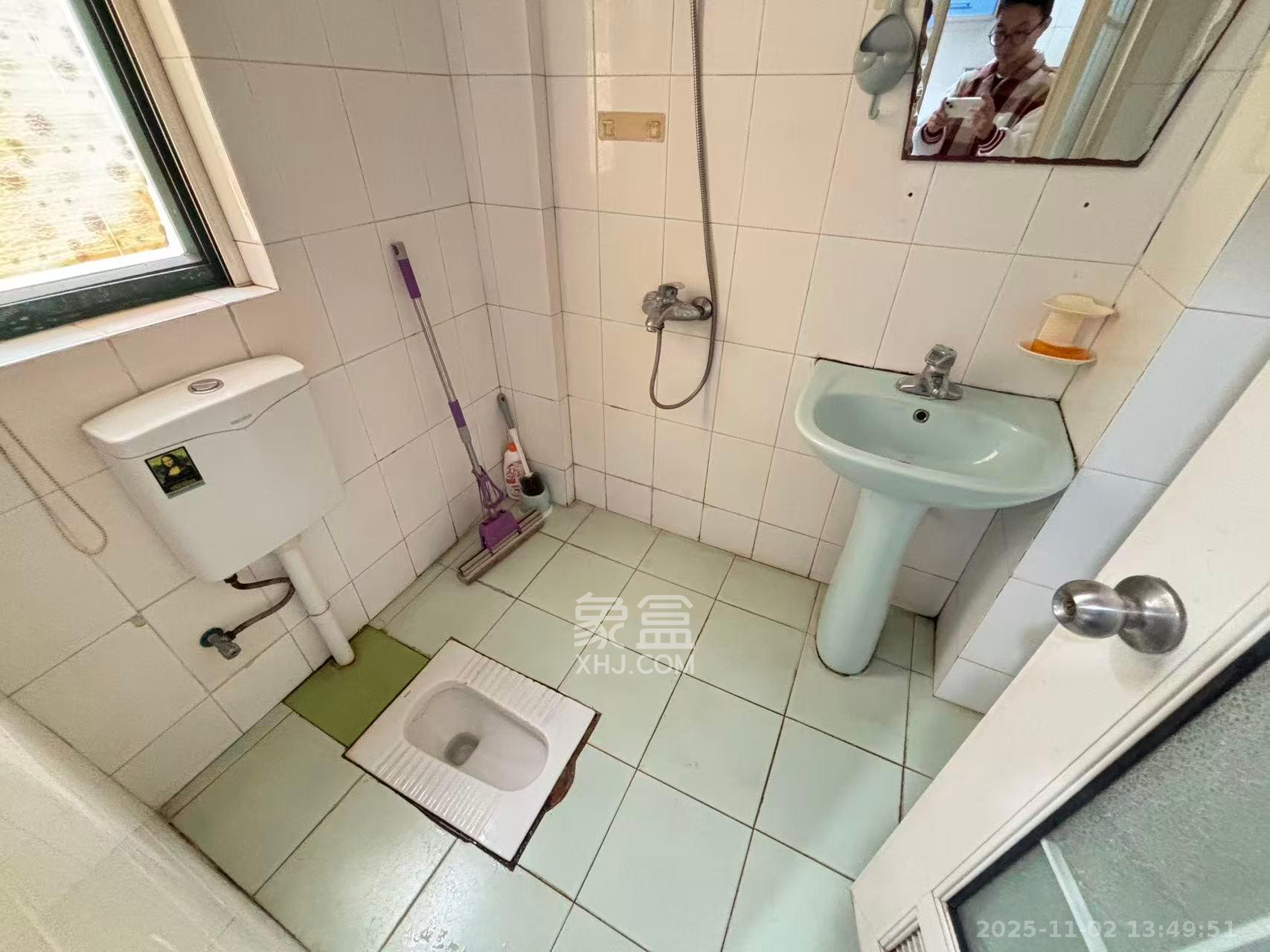 华盛家园  1室1厅1卫    1400.0元/月室内图