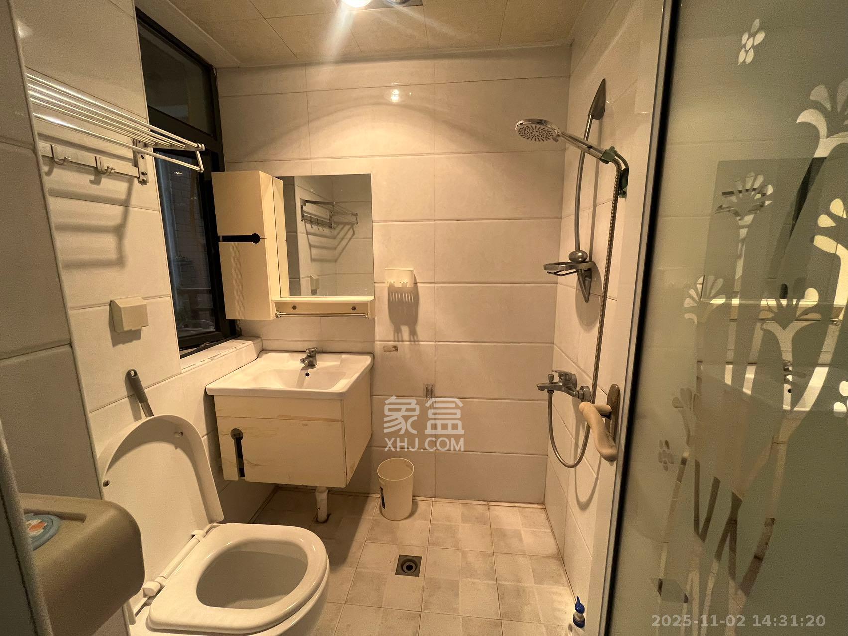 中建芙蓉工社 1室0厅0卫 1800.0元/月 中建芙蓉工社 1室0厅0卫 1800.0元/月室内图